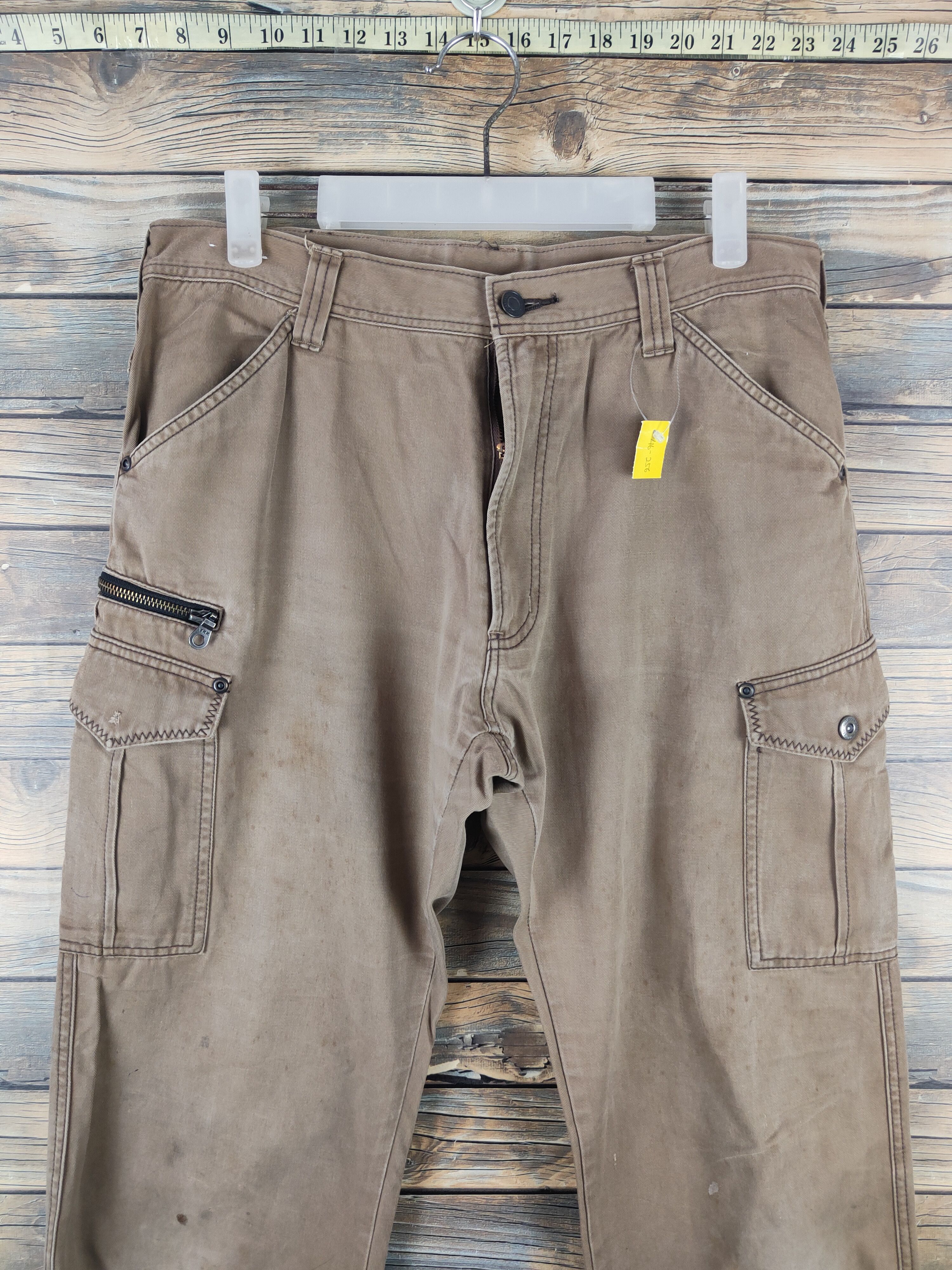 Japanese Brand DL GW Beige Multipocket Cargo Pants #46-256T Size US 32 / EU 48 - 2 Thumbnail