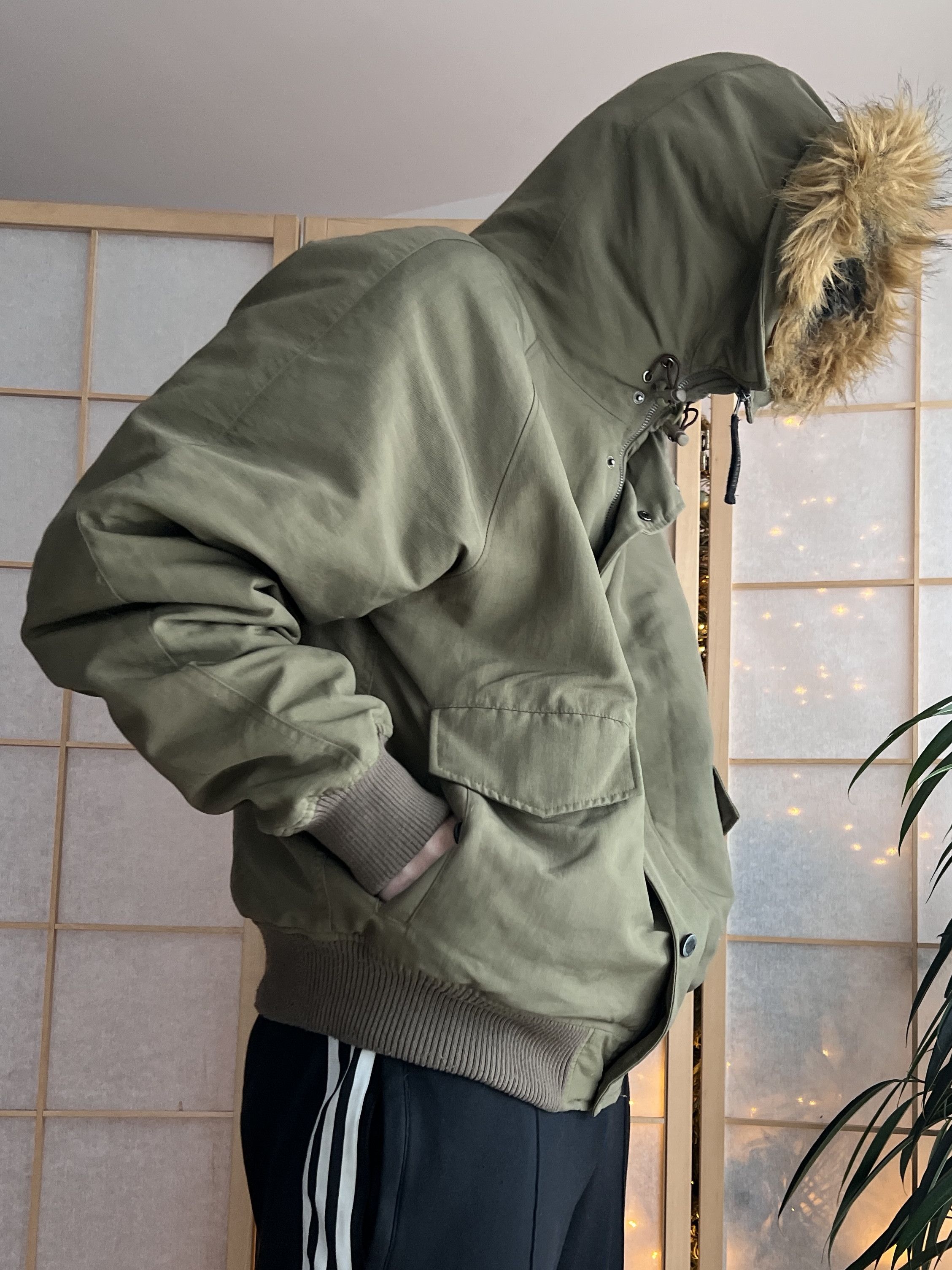 Le Grande Bleu (L.G.B.) Avant garde vintage faux fur hood bomber jacket y2k cropped Size US L / EU 52-54 / 3 - 2 Thumbnail