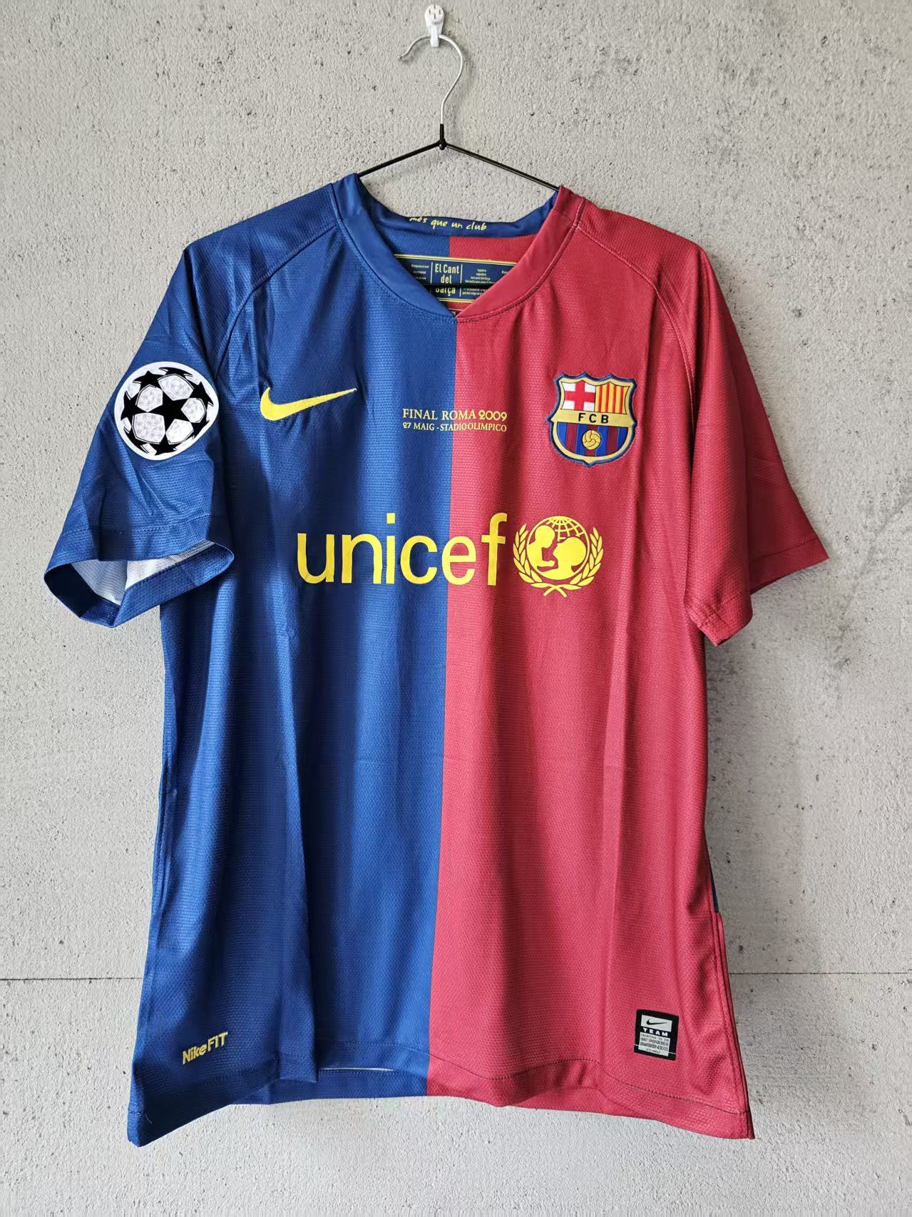 Other 2009 Barcelona #5 Carles Puyol Jersey Home Size US S / EU 44-46 / 1 - 2 Thumbnail