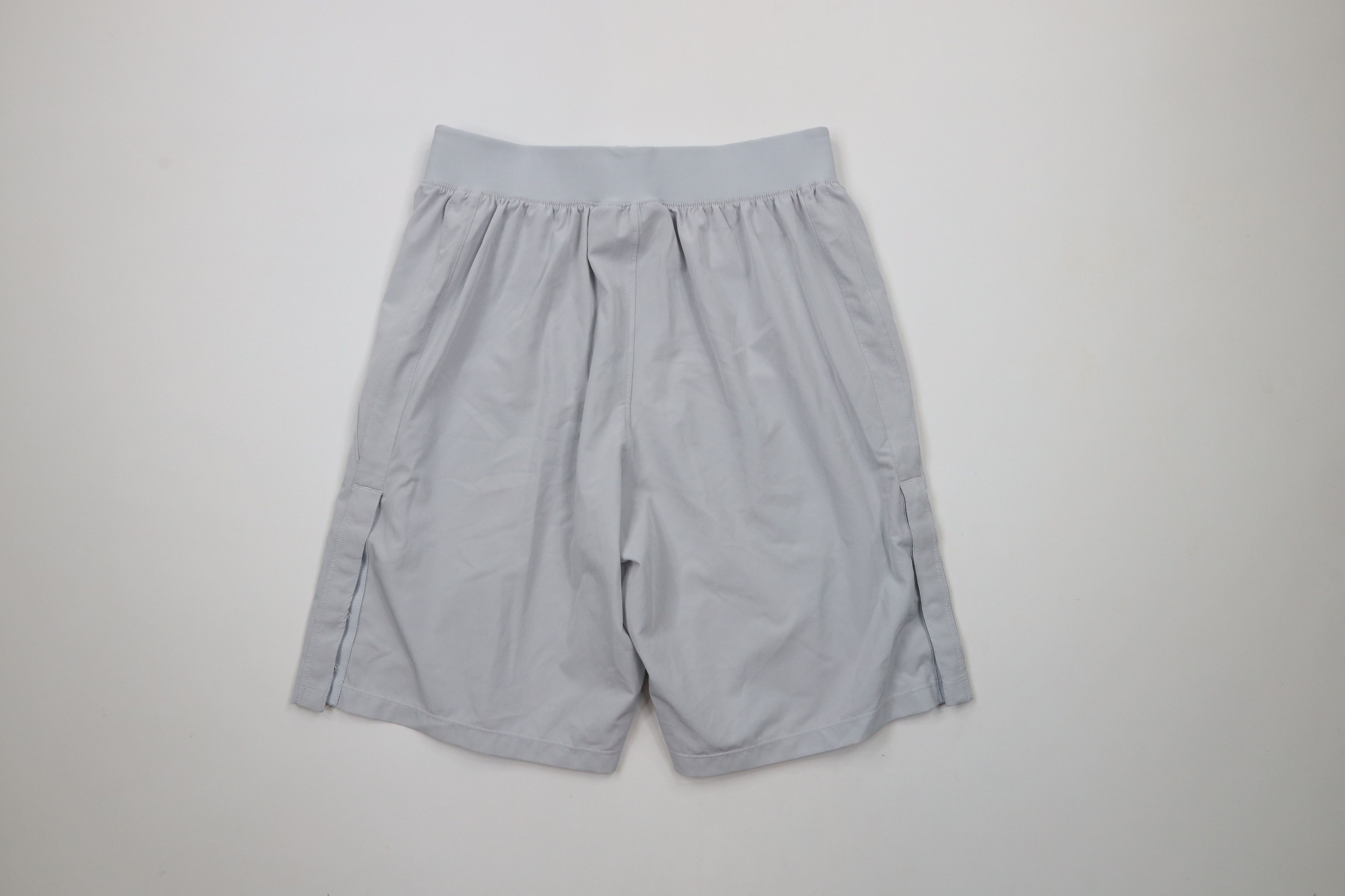 Under Armour × Vintage Under Armour HeatGear Snap Button Above Knee Shorts Gray Size US 30 / EU 46 - 9 Thumbnail