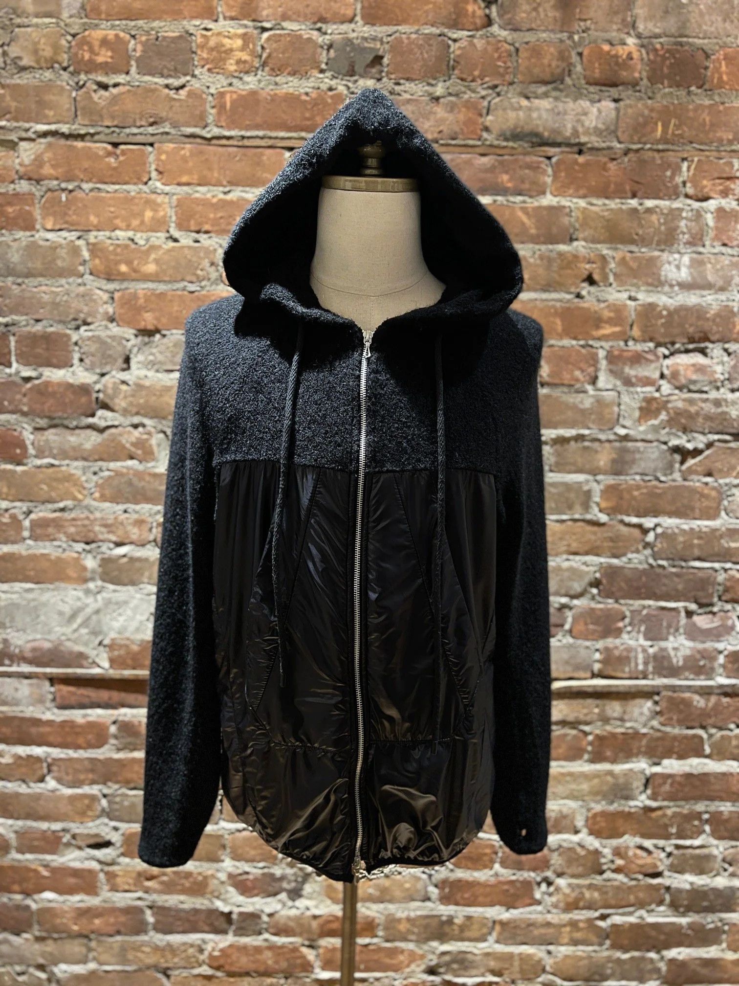 Julius Julius_7 – “Neuromantika” Hybrid Hooded Jacket Size US S / EU 44-46 / 1 - 1 Thumbnail