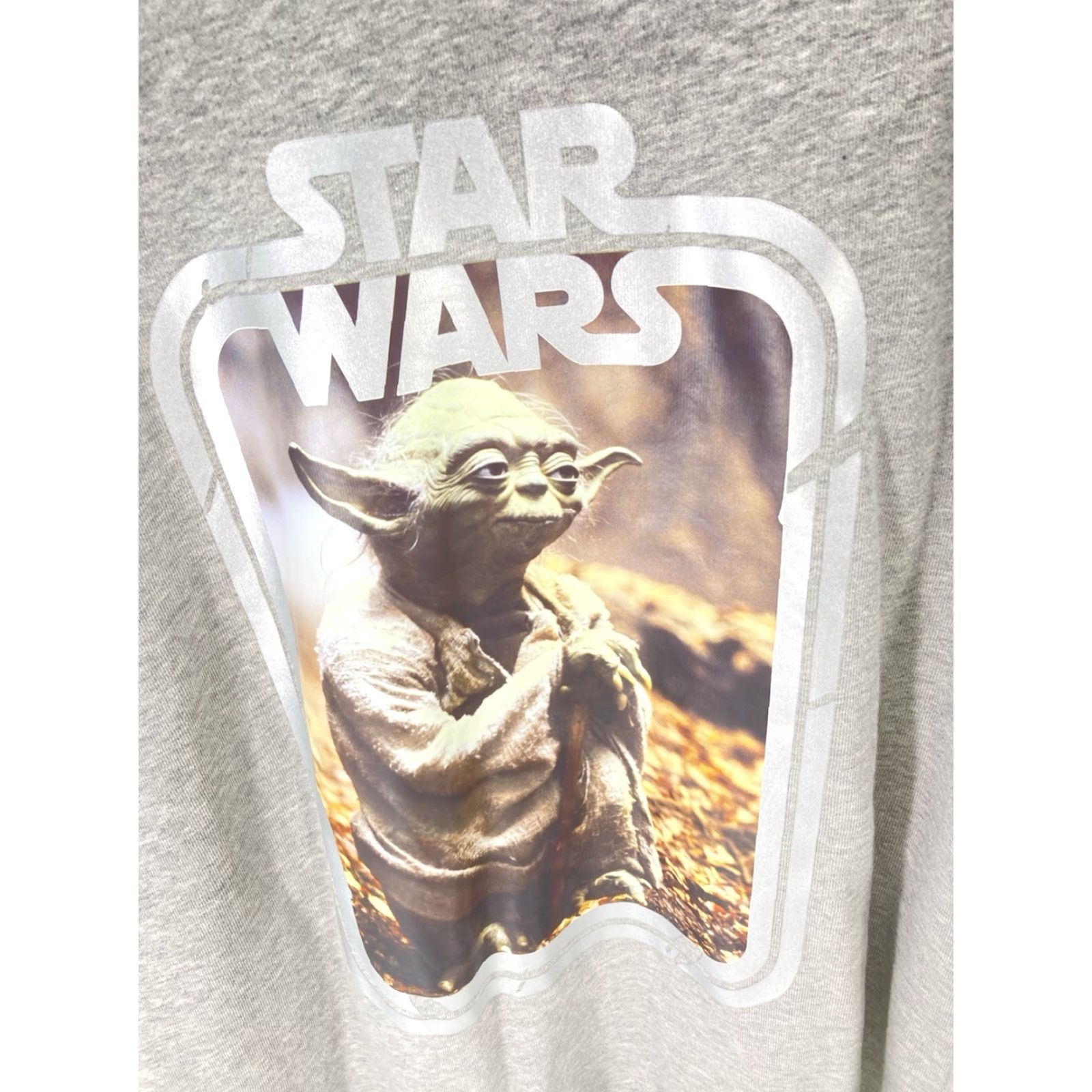 Star Wars VINTAGE Star Wars Yoda H&M Sweatshirt Men Size L Gray Pullover Long Sleeve Cotton Crew Neck Graphic Print Stars Shirt Mens Size US L / EU 52-54 / 3 - 4 Thumbnail