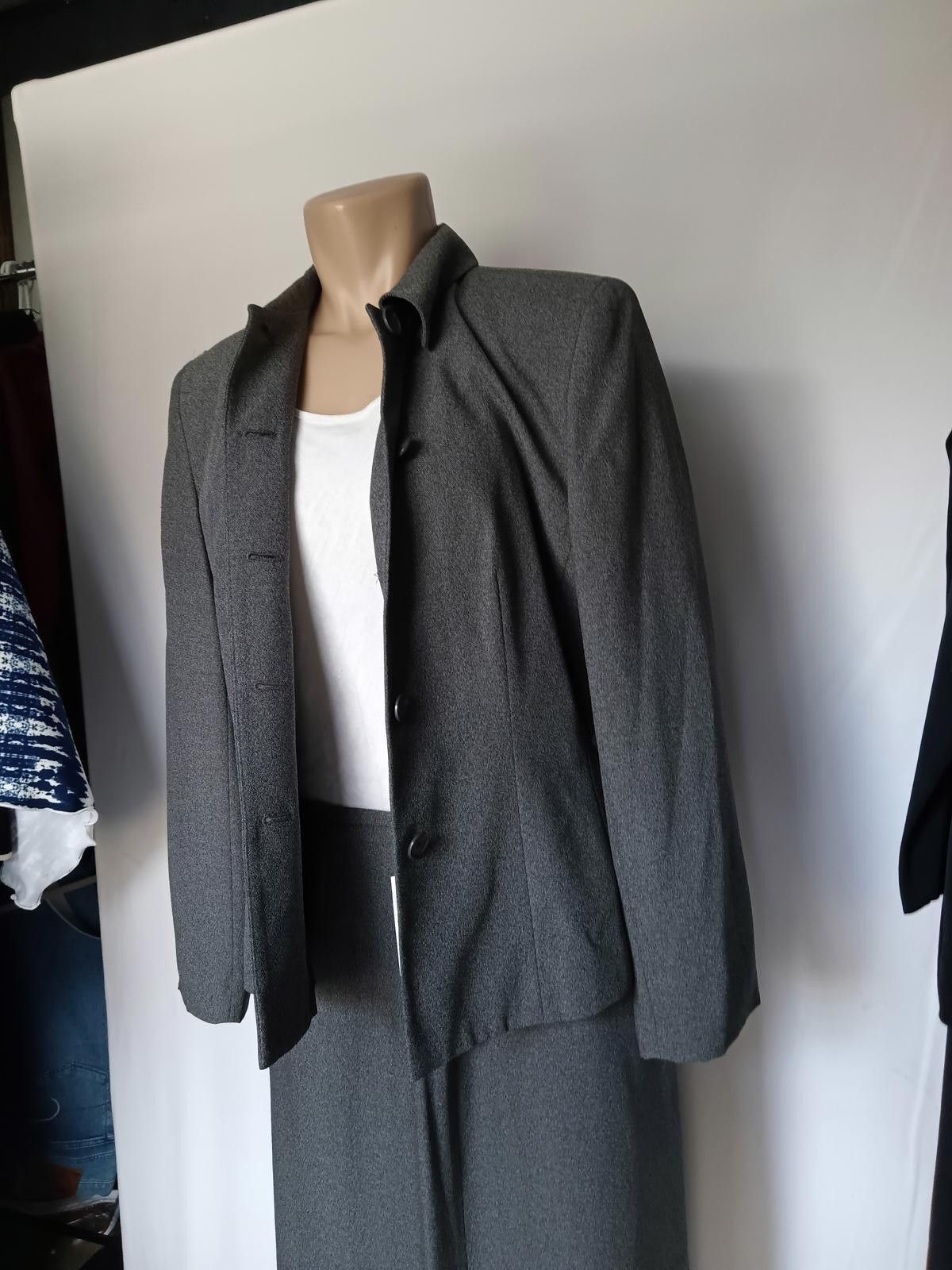 Designer Elegant Josephine Chaus Women's Suit Set Size L / US 10 / IT 46 - 2 Thumbnail
