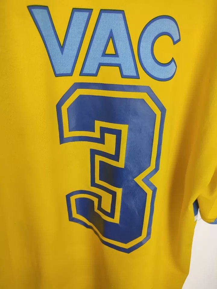 Vintage FC LA CHAUX-DE-FONDS FOOTBALL Kit SHIRT SOCCER JERSEY #3 Size US XL / EU 56 / 4 - 12 Thumbnail