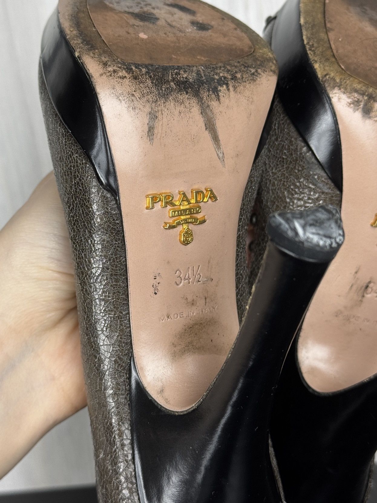 Prada Prada Grey/Black Studded Textured Leather Bow Pumps Sz 34.5 Size US 4.5 / IT 34.5 - 13 Thumbnail