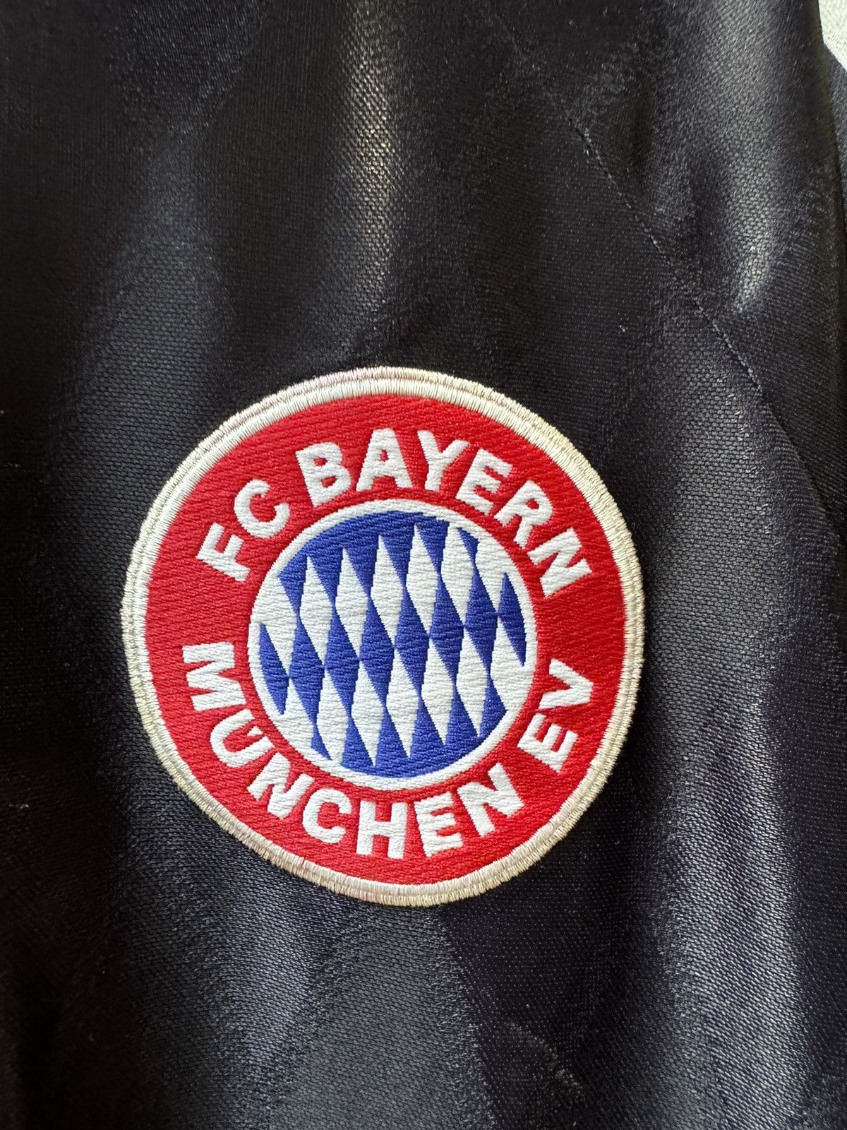 Adidas × Vintage Bayern Munich Munchen 1997 Elber Home Soccer Jersey Shirt Size US L / EU 52-54 / 3 - 6 Thumbnail