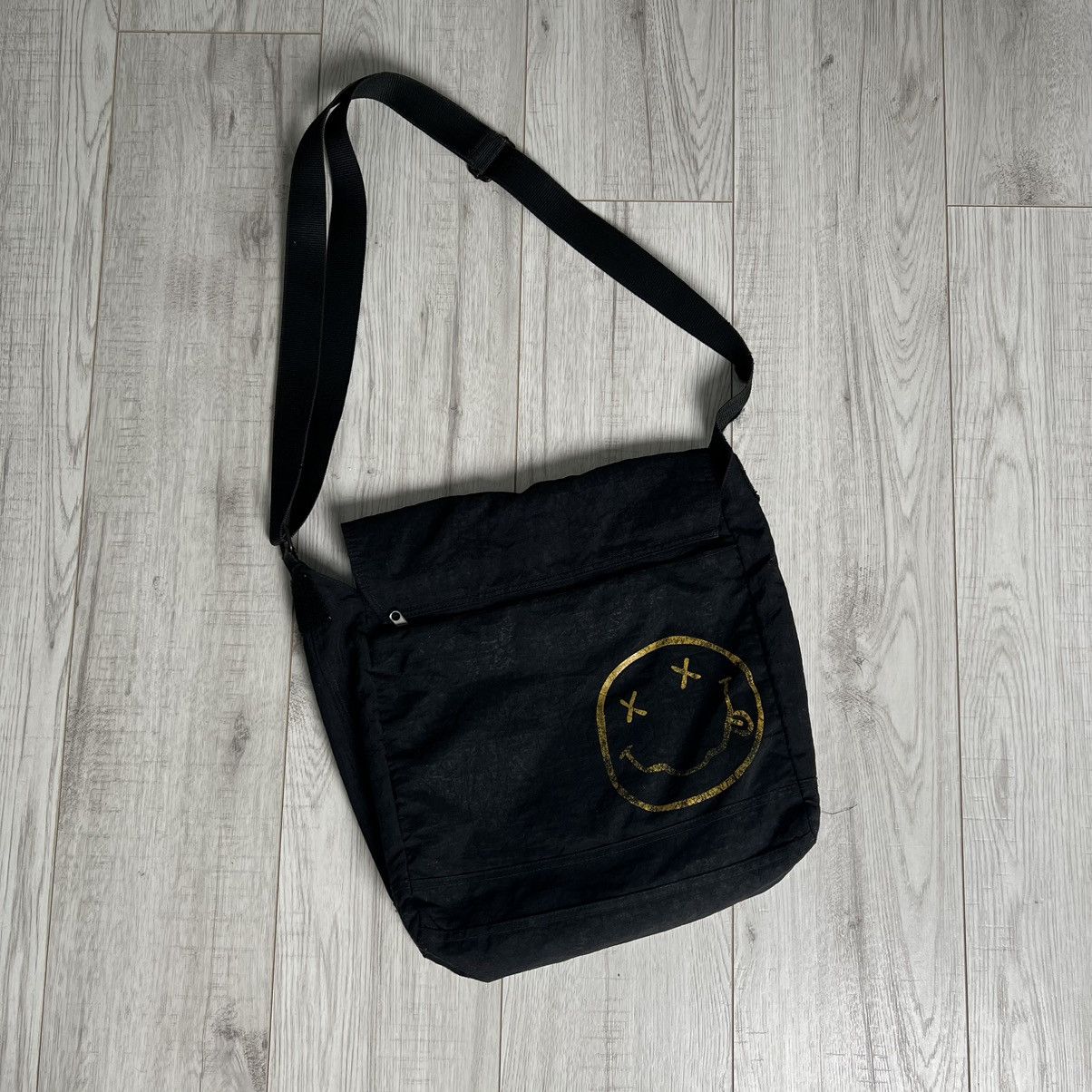Nirvana Nirvana Vintage Shoulder Bag Crossbody Bag Size ONE SIZE - 1 Thumbnail
