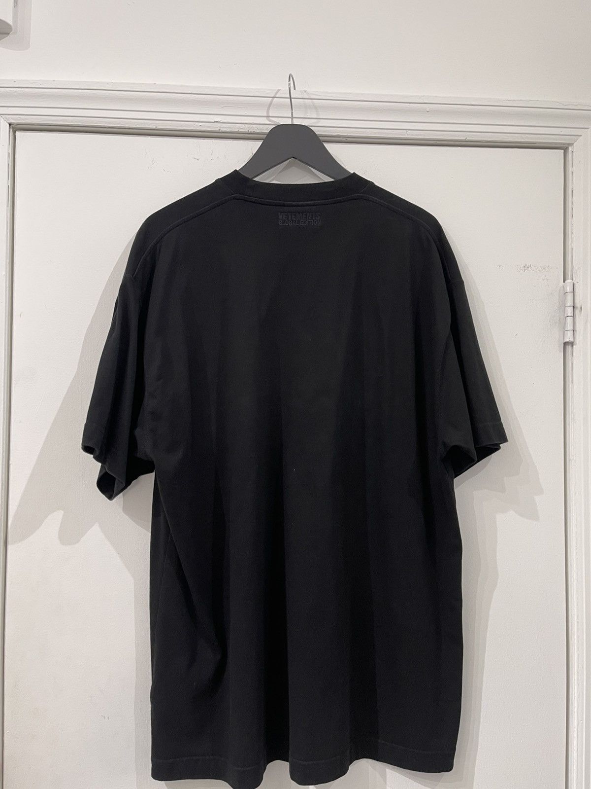 Vetements Think Globally Tee Size US S / EU 44-46 / 1 - 2 Thumbnail