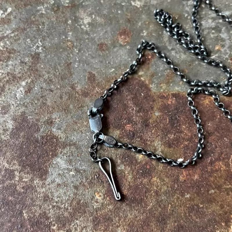 Uma Wang Detaj Uma Wang Worn Carved Silver Two-Tone Key Necklace Size ONE SIZE - 6 Thumbnail