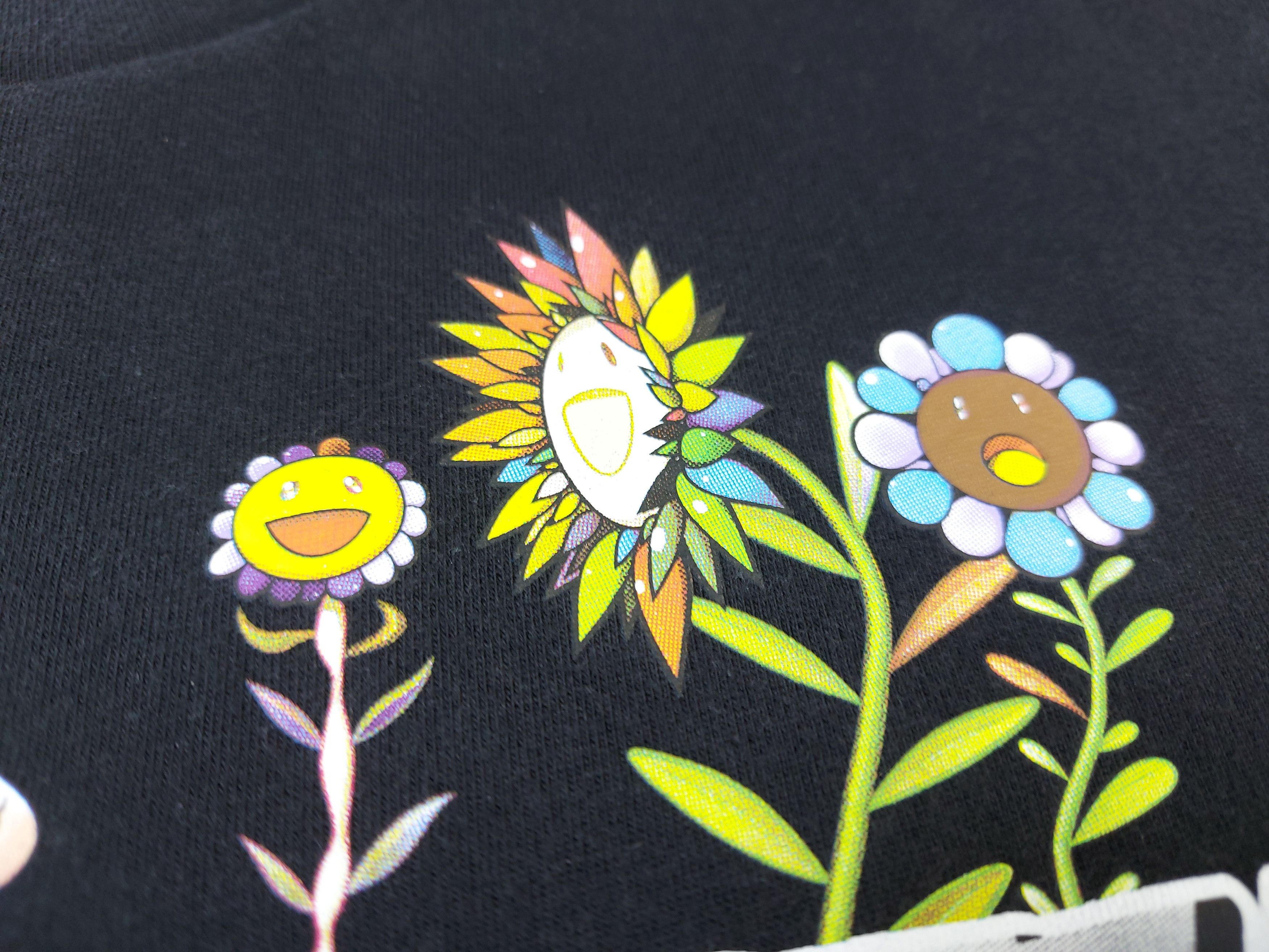 Billie Eilish × Takashi Murakami × Uniqlo Billie Eilish x Takashi Murakami Uniqlo UT TEE Size US M / EU 48-50 / 2 - 6 Thumbnail