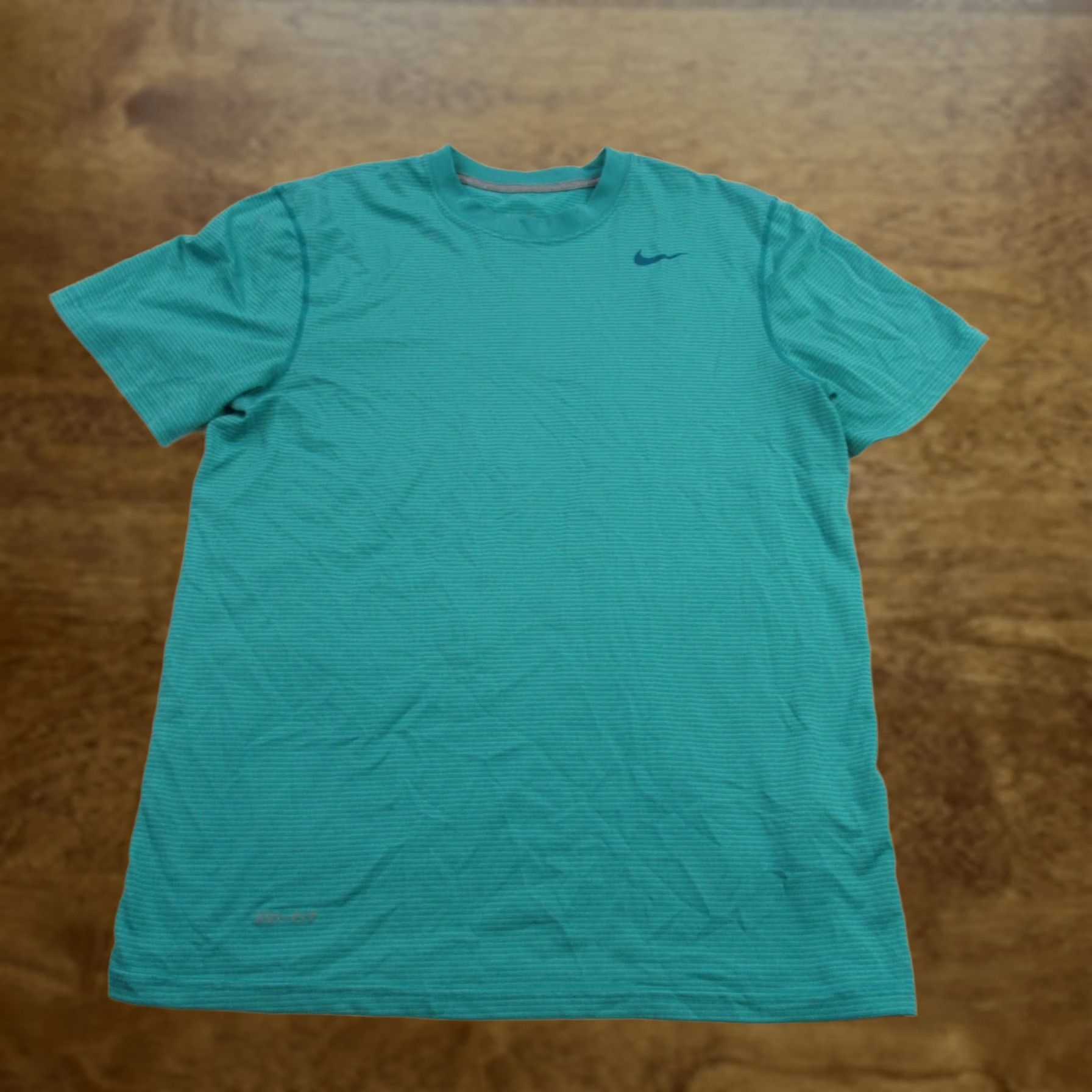 Nike Nike Shirt Mens Medium Stripes Short Sleeve Crew Neck Lightweight Size US M / EU 48-50 / 2 - 1 Thumbnail