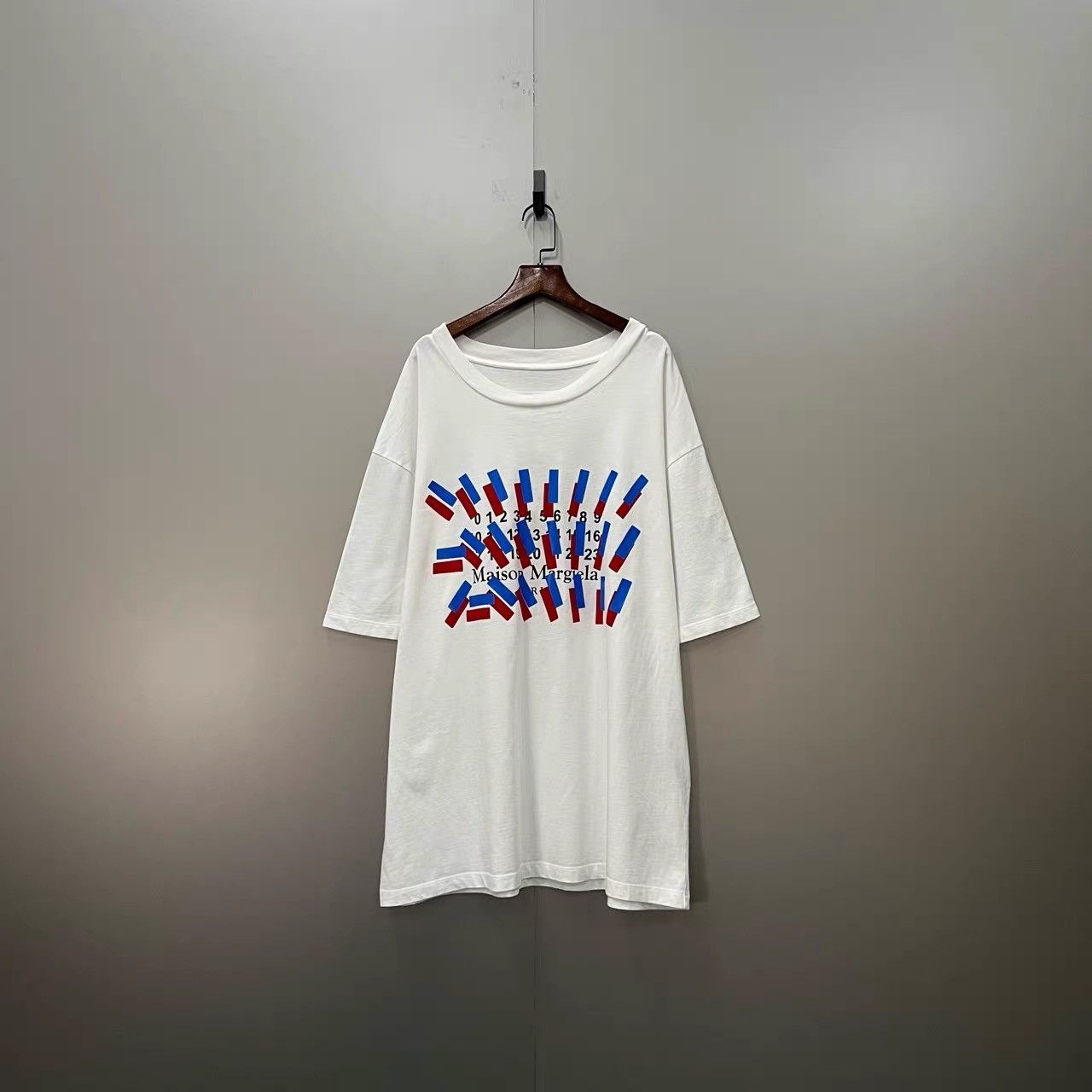 Maison Margiela Maison Margiela Digital Printed Logo Short Sleeve K28 Size US M / EU 48-50 / 2 - 1 Thumbnail