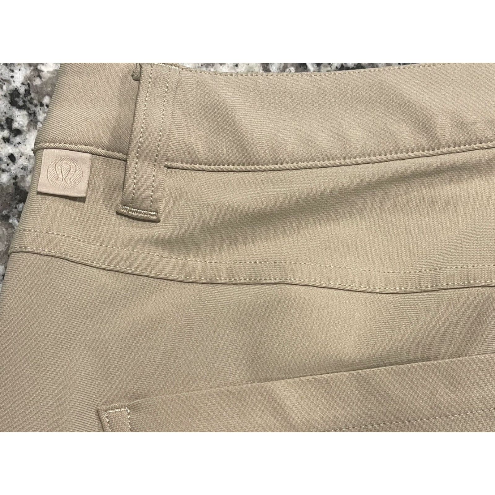 Lululemon Lululemon ABC Pants Classic Mens Size 34 Beige Khaki Warpstreme Stretch Pants Straight Front 31 Inseam Size US 34 / EU 50 - 5 Thumbnail