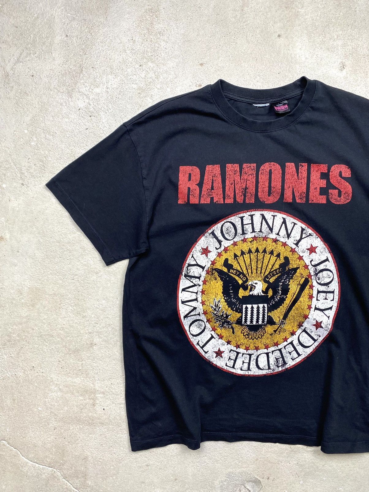 Band Tees Vintage Style Ramones Band Rock T Shirt OI Punk Rock Size US M / EU 48-50 / 2 - 2 Thumbnail