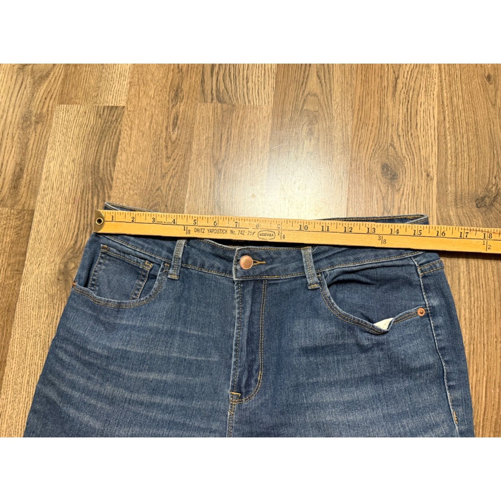 Vintage No Boundaries Jeans Women's 13 Blue Denim Skinny High Rise Pockets 5-Pocket Regular Rise Jeans Women's Size 34" / US 12 / IT 48 - 6 Thumbnail