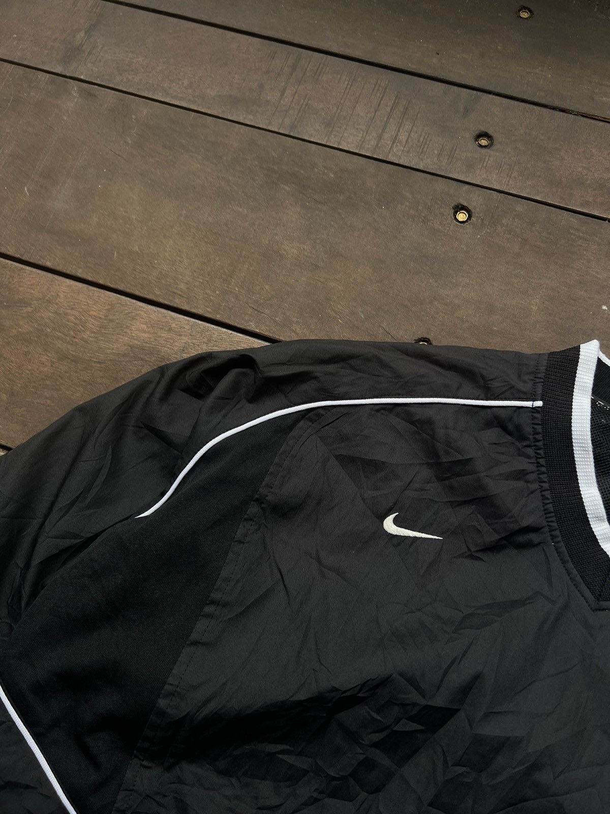 Nike 00’s NIKE V-NECK NYLON SWEATSHIRT RARE Y2K Size US L / EU 52-54 / 3 - 3 Thumbnail