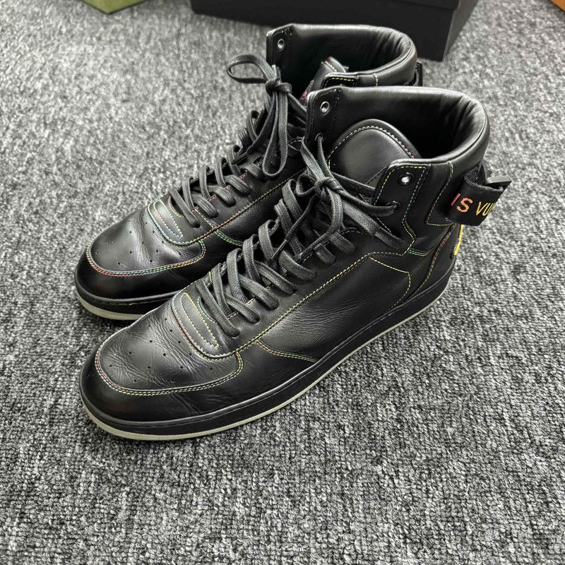 Louis Vuitton Louis Vuitton High-Top Sneakers in Black 0079 Size US 8.5 / EU 41-42 - 1 Thumbnail