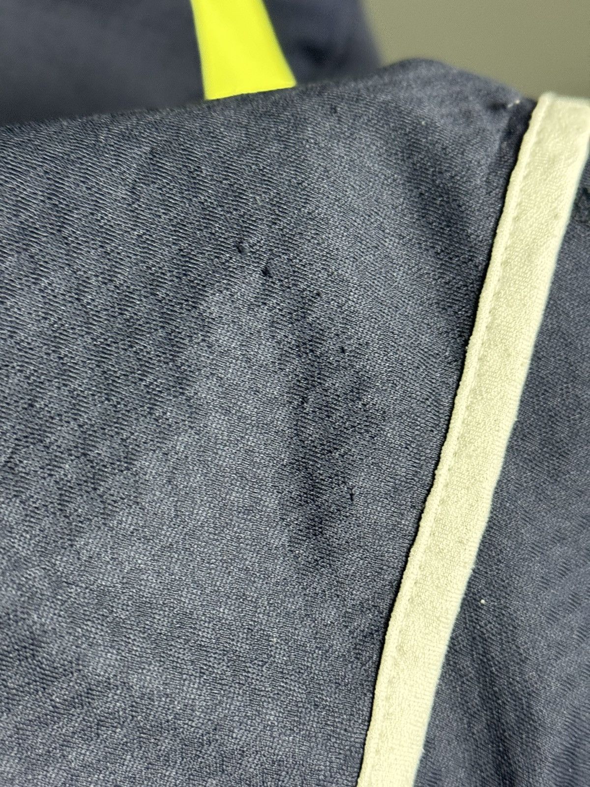 Puma Tottenham Hotspur 10/11 Third Football Jersey Size US M / EU 48-50 / 2 - 11 Thumbnail