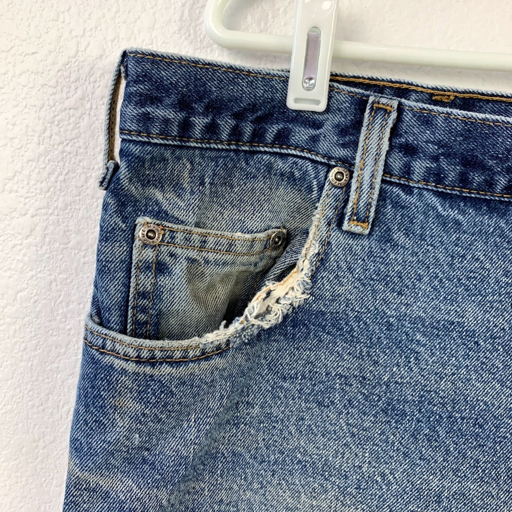 Vintage VINTAGE Member's Mark Jeans Men Big & Tall 44x32 Blue 100% Cotton Denim Button Zipper Relaxed Straight USA Fall Winter Season Mens Size US 44 / EU 60 - 3 Thumbnail