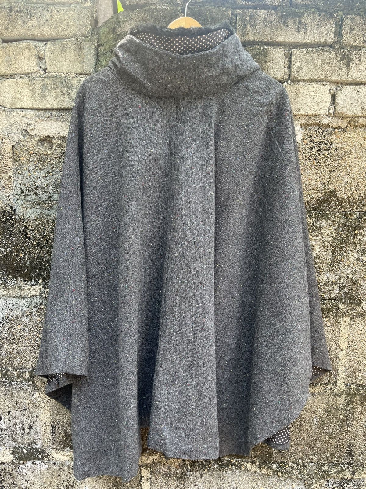 Issey Miyake Hiromichi Nakano Avant-Garde Cape Fur Collar Size US L / EU 52-54 / 3 - 2 Thumbnail