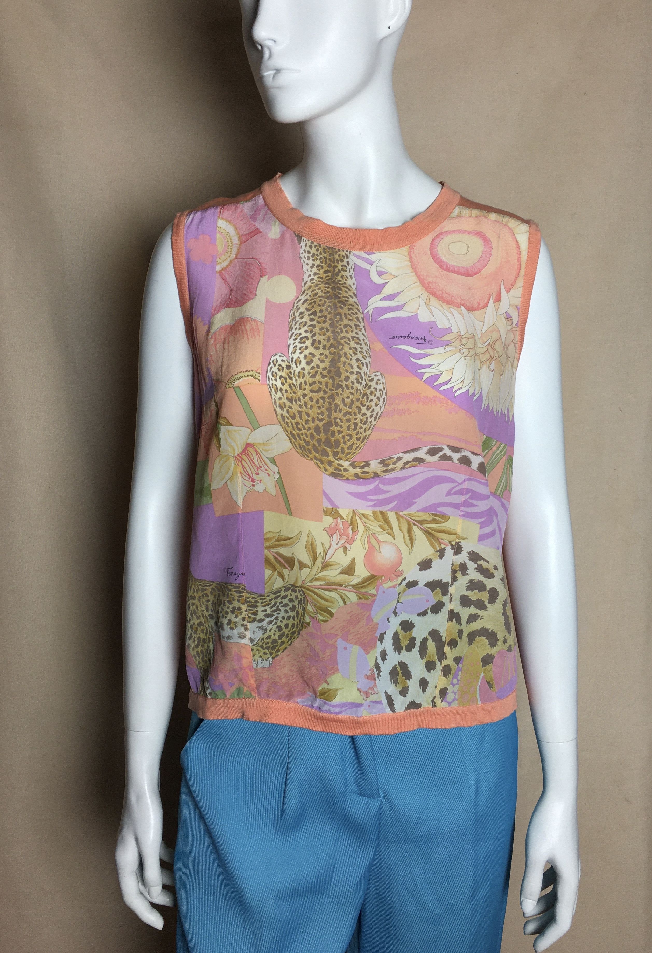 Salvatore Ferragamo Salvatore Ferragamo Silk Cotton Jungle Print Top Size M Size M / US 6-8 / IT 42-44 - 1 Thumbnail