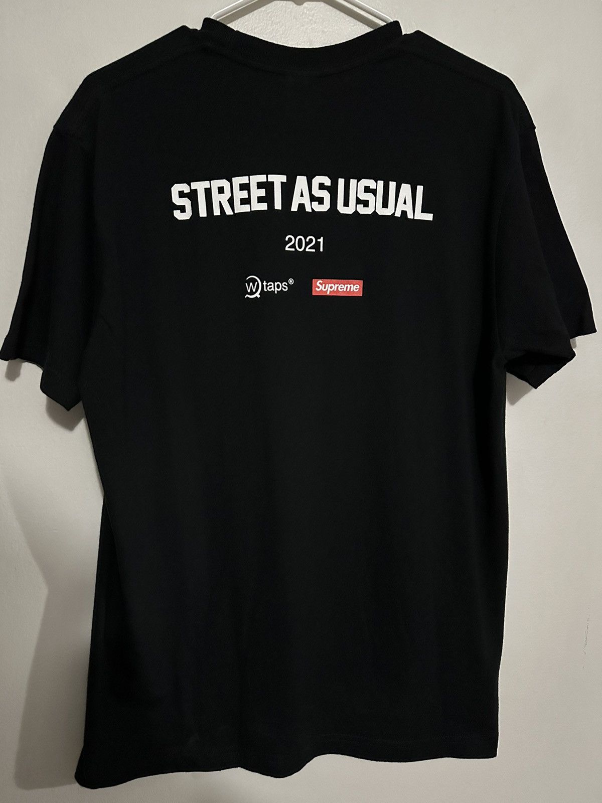 Supreme × Wtaps Supreme WTAPS Sic’Em! Tee Size US M / EU 48-50 / 2 - 3 Thumbnail
