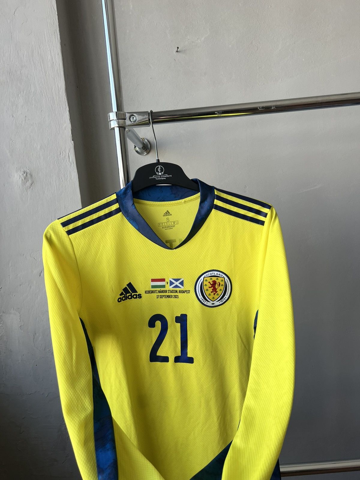 Adidas 2019 SCOTLAND TEAM #21 CUMINGS WORLD CUP SOCCER JERSEY S Size US S / EU 44-46 / 1 - 11 Thumbnail