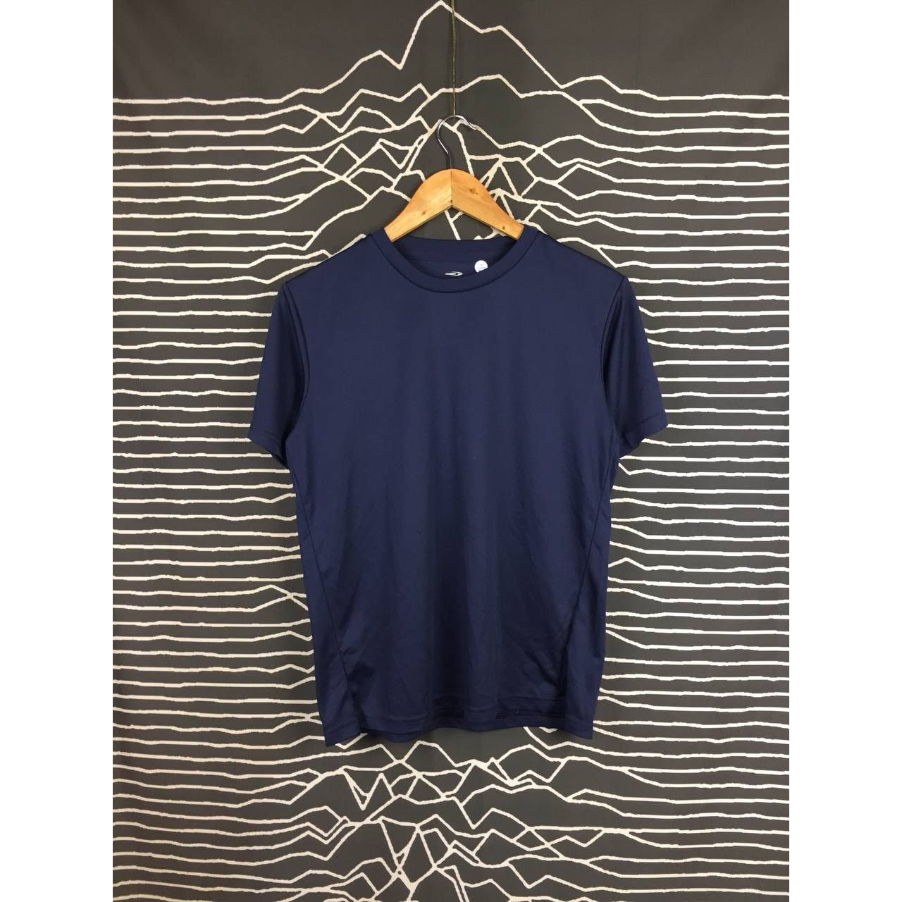 Japanese Brand × Vintage Tigora Japanese Brand Casual Sportswear Tee Size US S / EU 44-46 / 1 - 2 Thumbnail