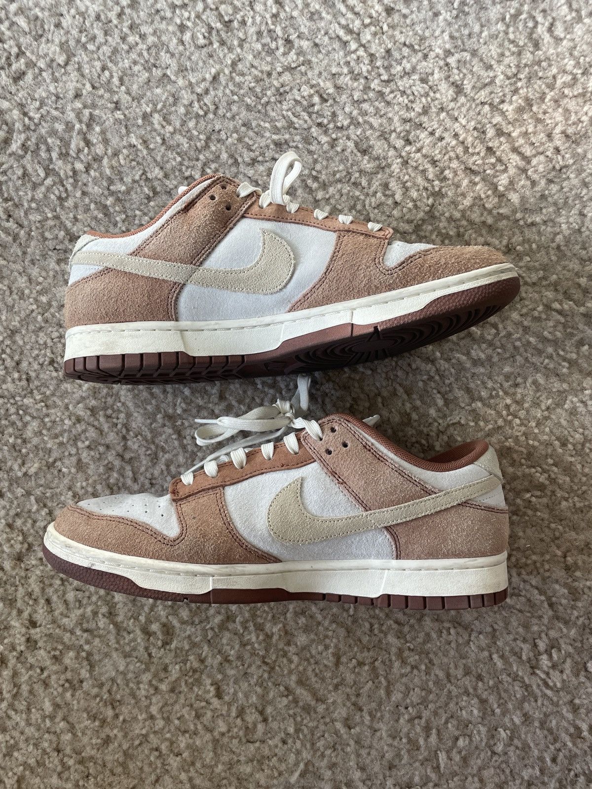 Nike Nike Low Dunks Curry Size US 10 / EU 43 - 2 Thumbnail