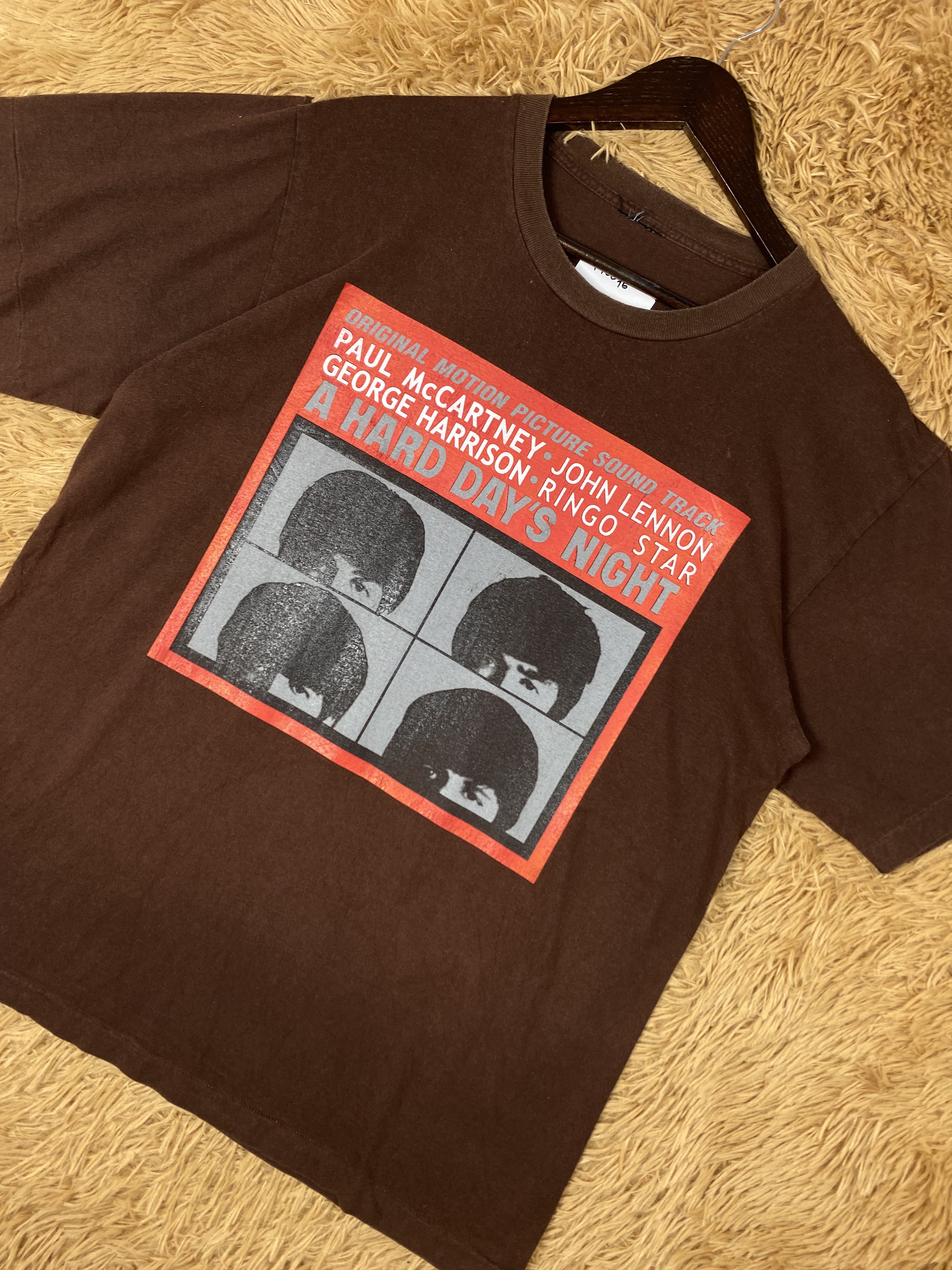 Band Tees Vintage The Beatle A Hard Days Night Short Sleeve T-Shirt Size US M / EU 48-50 / 2 - 2 Thumbnail