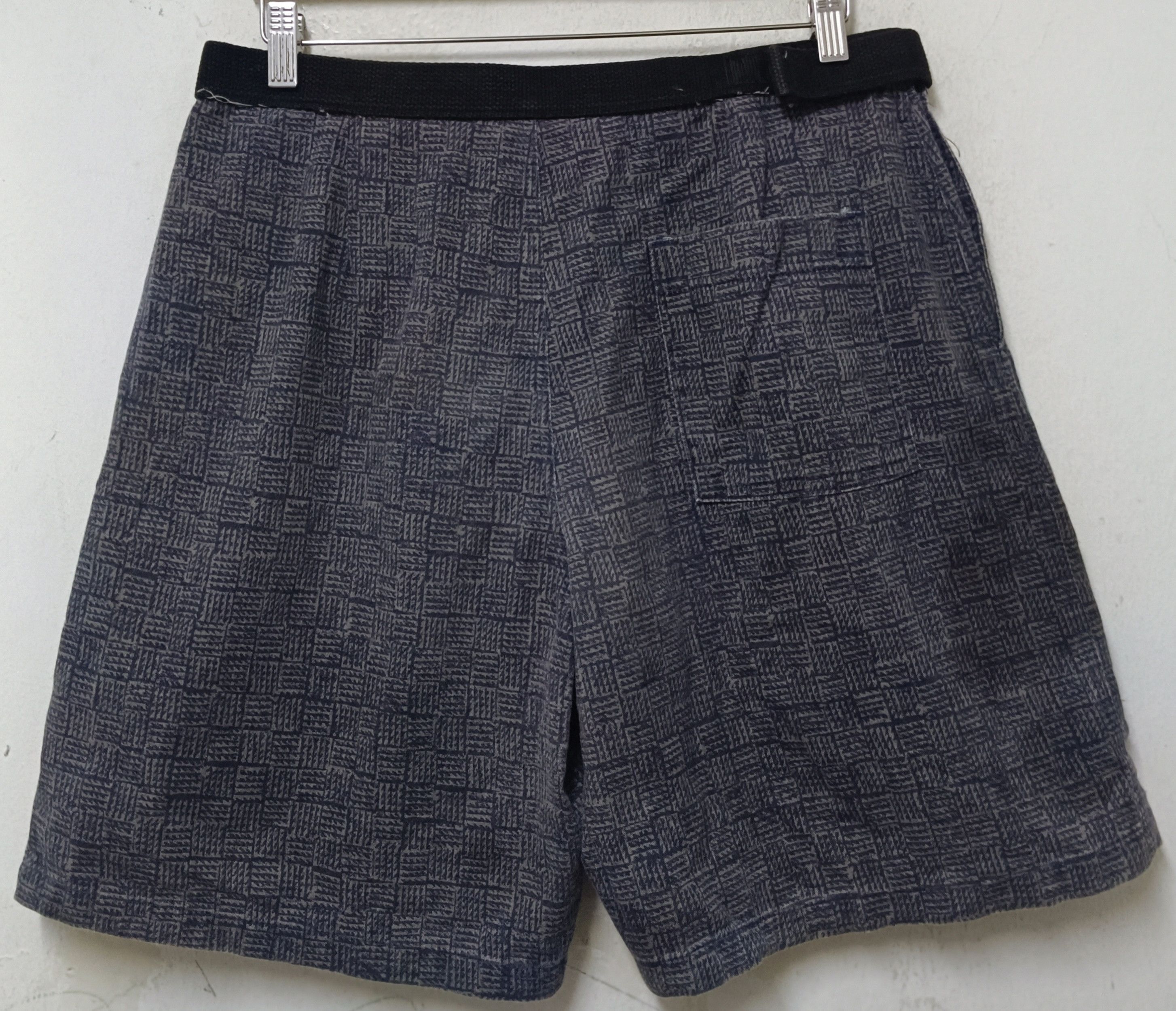 Shorty's Skateboards Vintage 90s Jimmy Z short pants Size US 32 / EU 48 - 5 Thumbnail