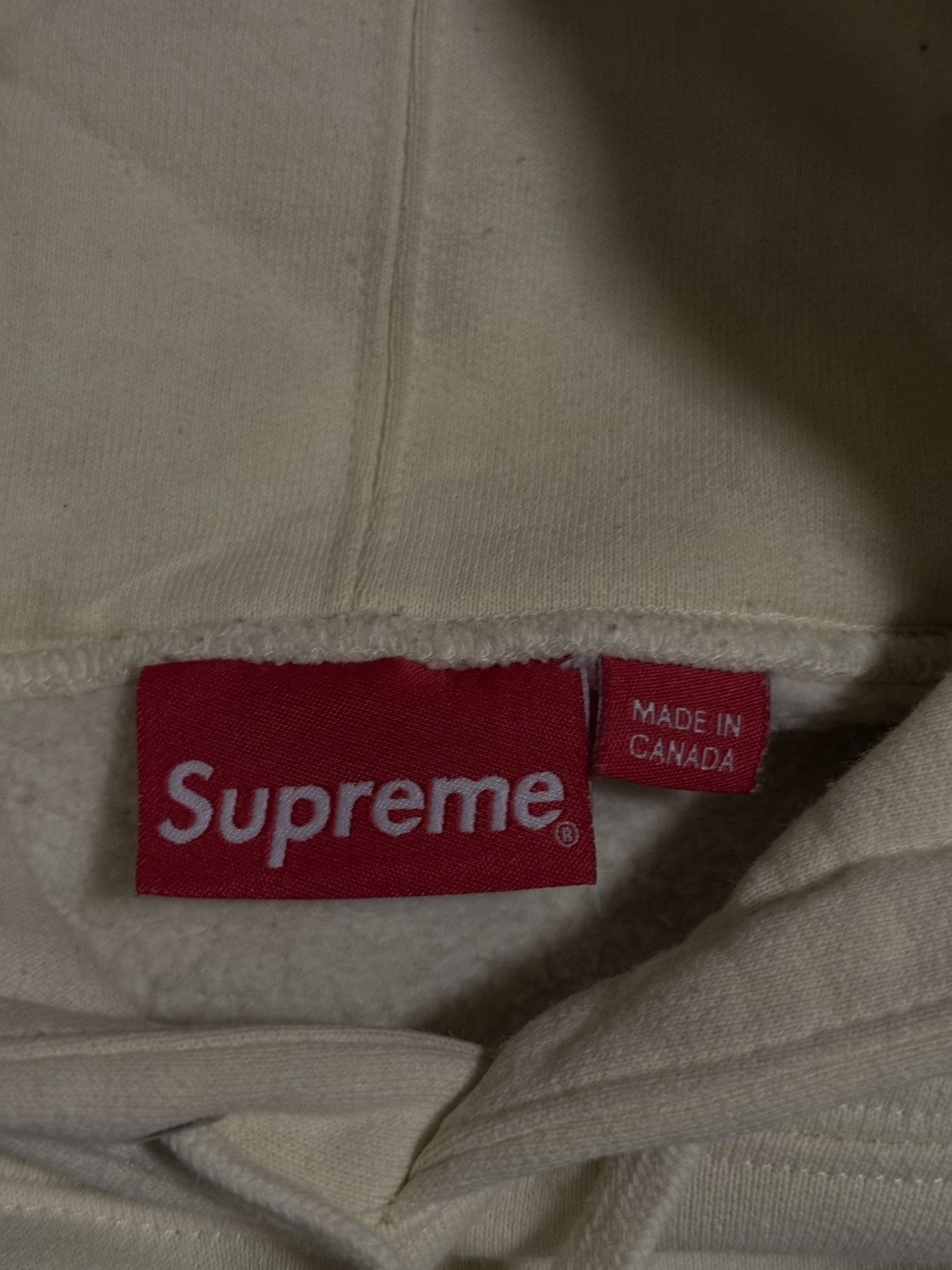 Supreme Supreme Yellow Hoodie Size Large Pre Owned 🧼 Size US L / EU 52-54 / 3 - 7 Thumbnail
