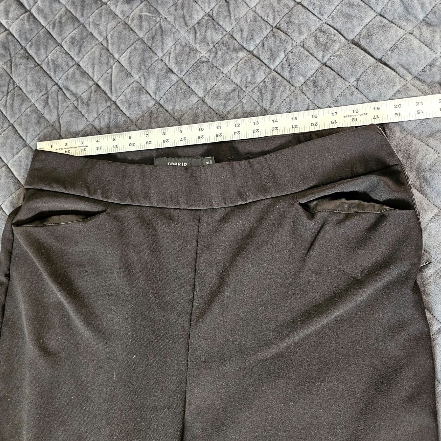 Torrid Torrid Pants Cropped Wide-Leg Black 16 Plus Size Womens Tailored Nylon Rayon Spandex Ponte Zipper Side Inseam 20.5in Casual Dress Career Size 38" / US 16 / IT 52 - 5 Thumbnail