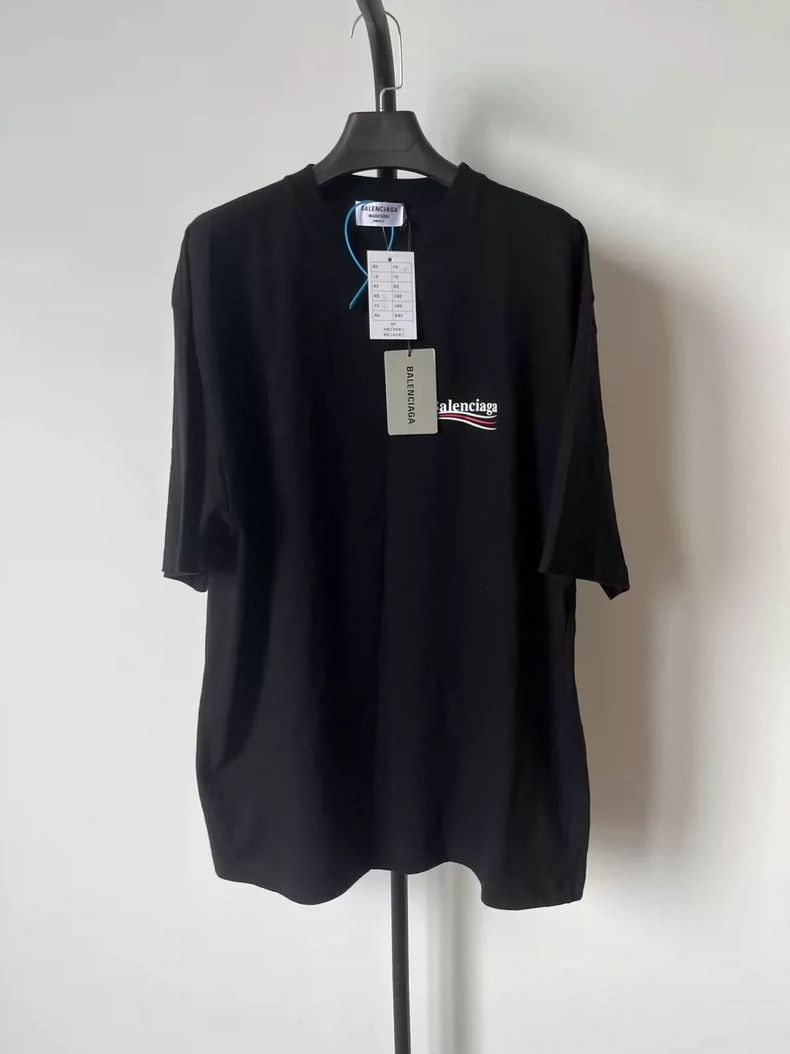 Balenciaga Balenciaga Political Campaign Cola Printed Oversized Short Size US M / EU 48-50 / 2 - 1 Thumbnail