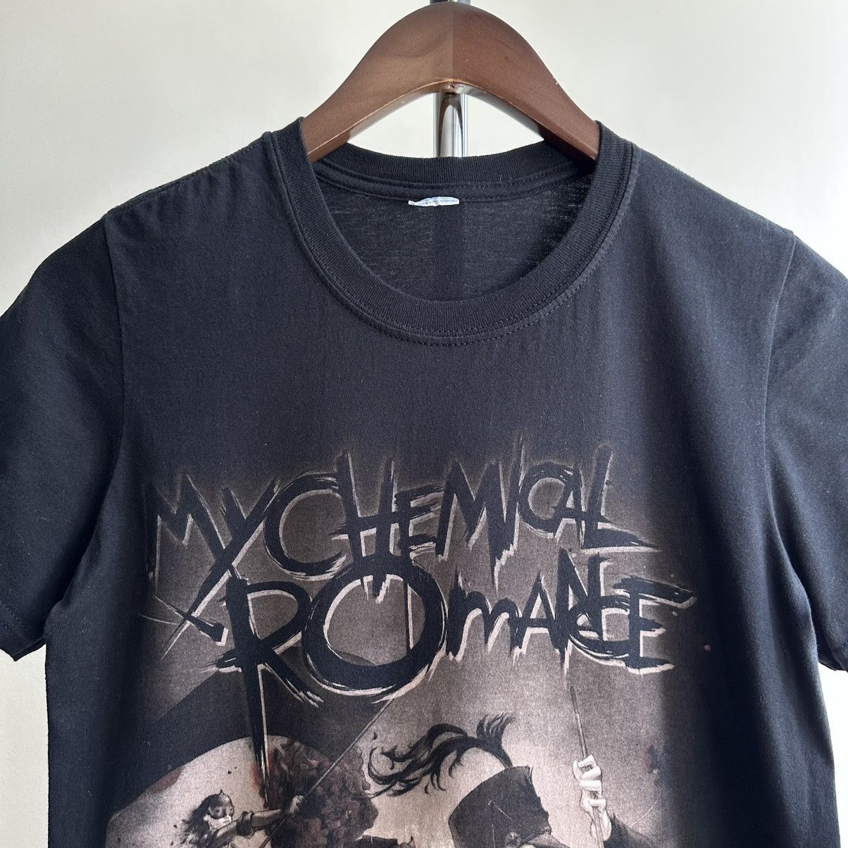 Band Tees × My Chemical Romance × Vintage VINTAGE Y2K MY CHEMICAL ROMANCE BAND TEE Size US XS / EU 42 / 0 - 2 Thumbnail