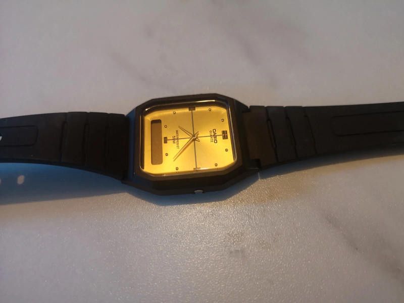 Casio Casio gold dial black plastic strap watch Size ONE SIZE - 1 Thumbnail