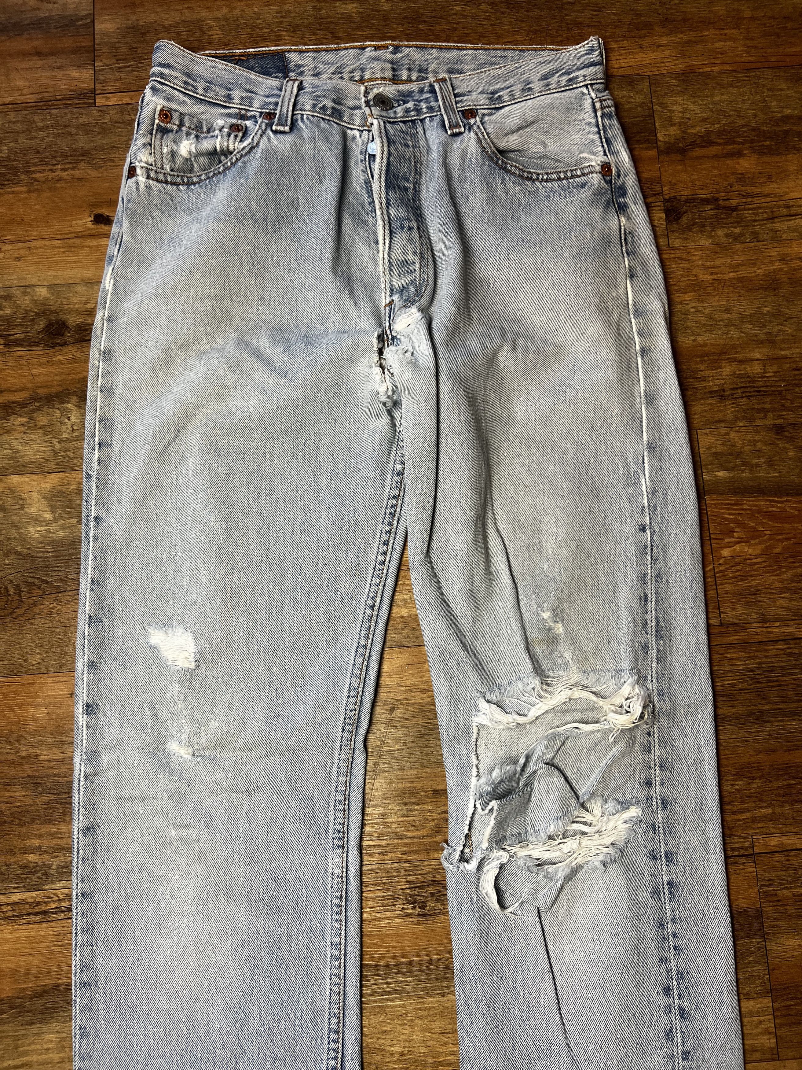 Levi's Vintage Clothing Vintage 501 Levi's Straight Leg Blue Button Fly Denim Jeans Size US 30 / EU 46 - 3 Thumbnail