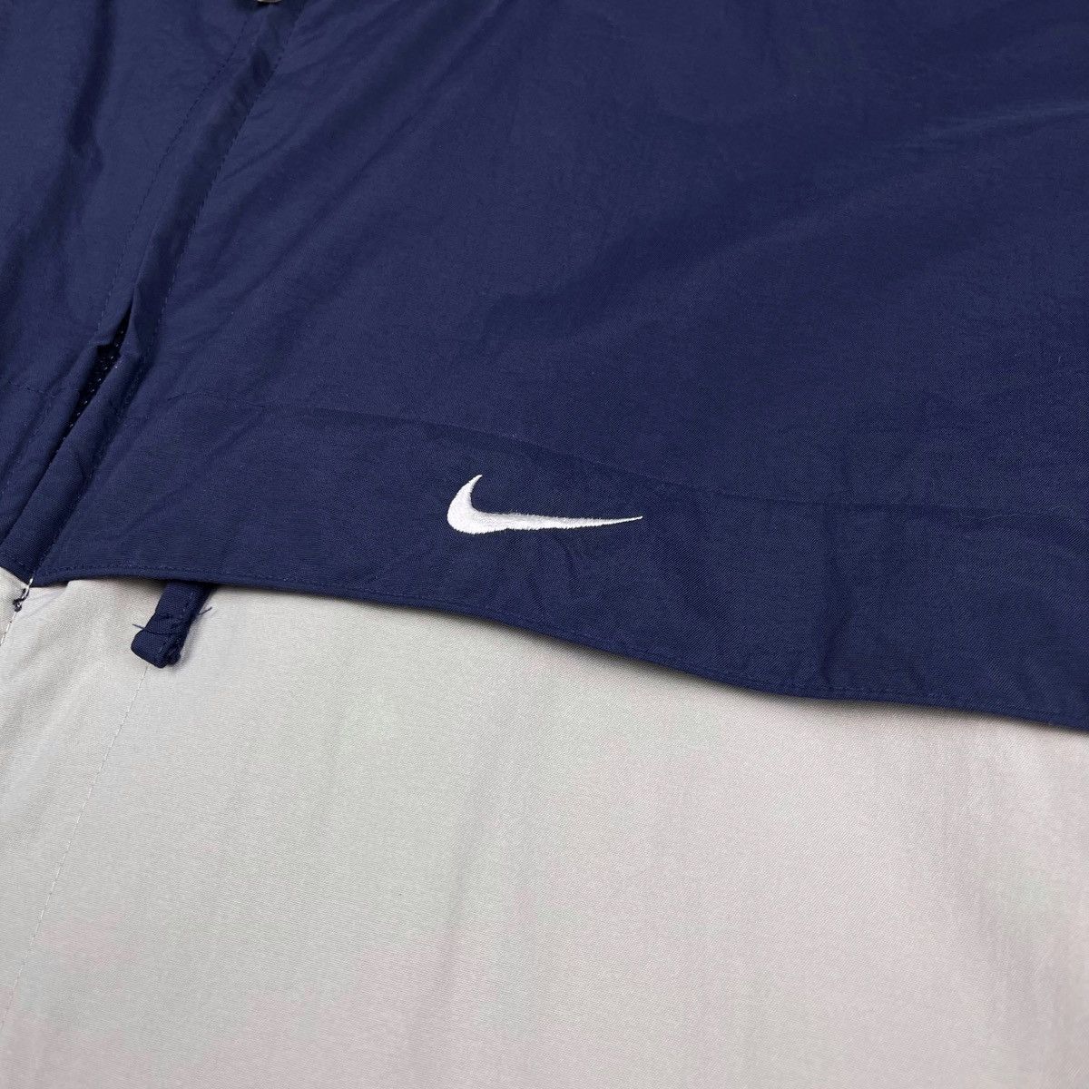 Nike × Vintage 00’s Nike Vintage Windbreaker Jacket Size US XL / EU 56 / 4 - 4 Thumbnail