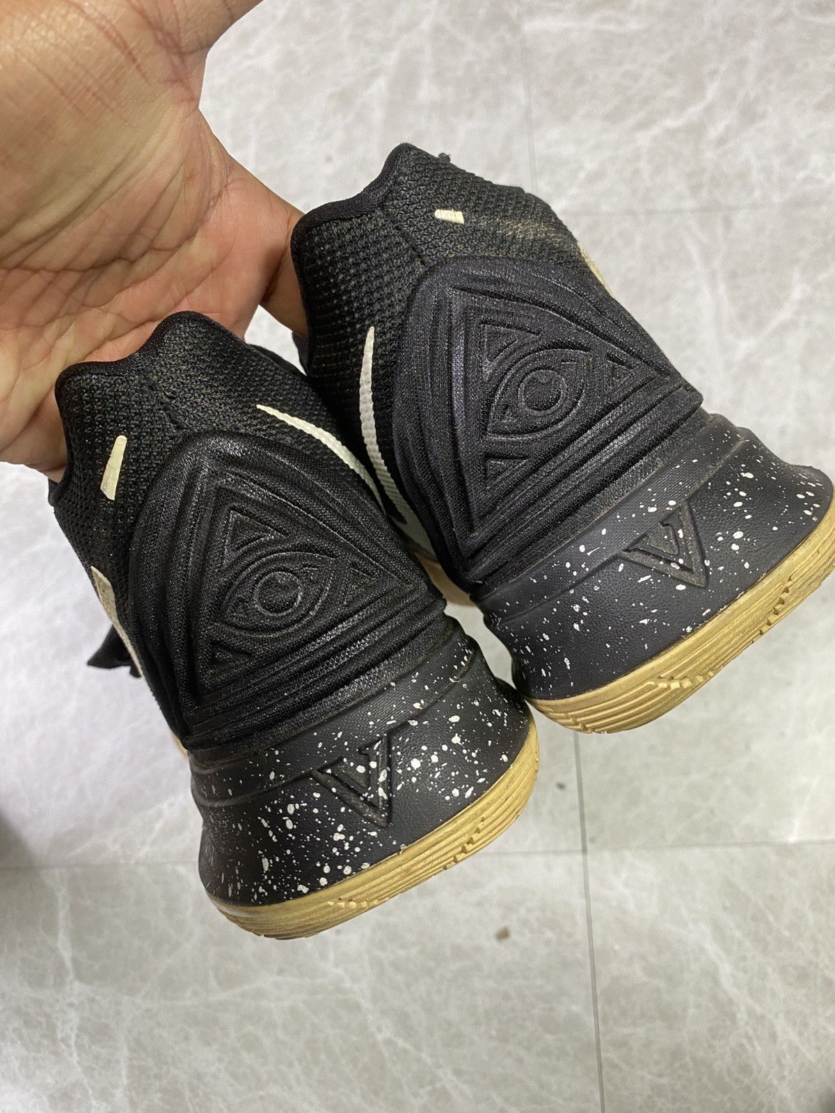 Nike Nike kyrie shoes collab shoes 10.5US Size US 10.5 / EU 43-44 - 1 Thumbnail