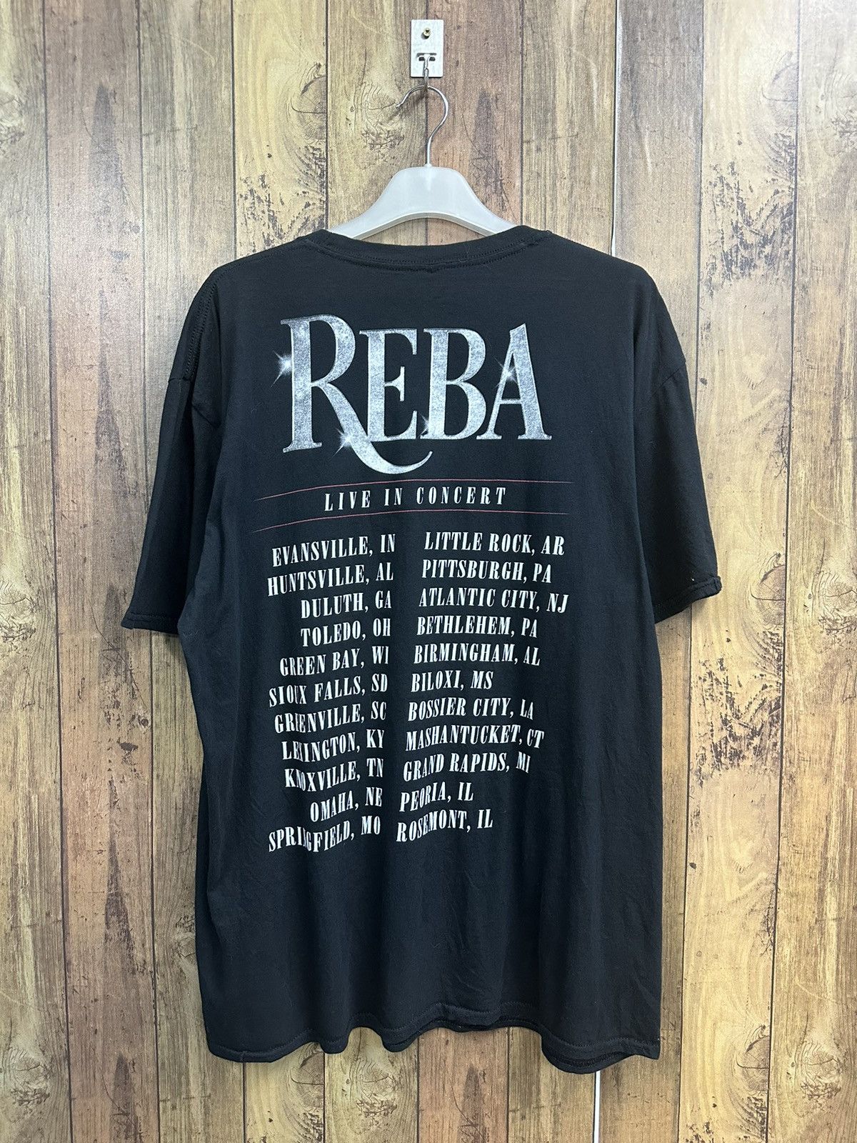Band Tees Reba Live in Concert Tshirt A550 Size US XL / EU 56 / 4 - 3 Thumbnail