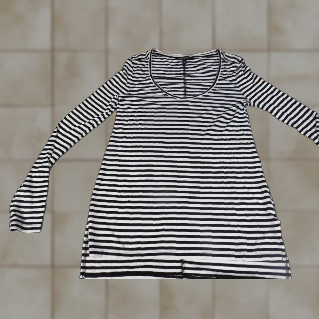 Banana Republic Banana Republic Blouse Womens Small Black Striped Long Sleeve Crew Neck Pullover Casual Regular Stretch Indoor Size S / US 4 / IT 40 - 1 Thumbnail