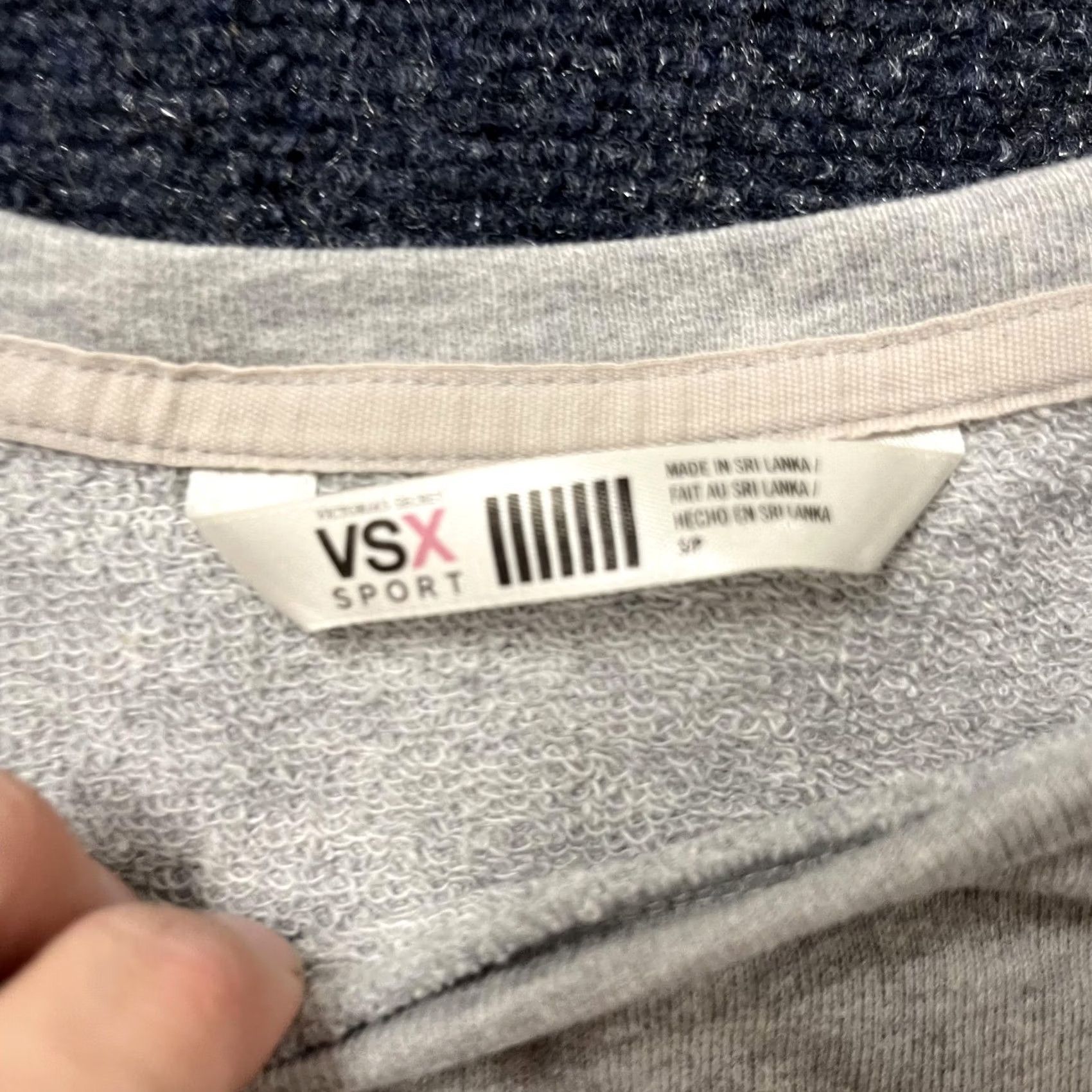 Victoria's Secret Victoria's Secret VSX Sport Womens Small Gray Logo Hem Pullover Top Shirt Crew Neck Long Sleeve Sweatshirt T-Shirt Size S / US 4 / IT 40 - 2 Thumbnail