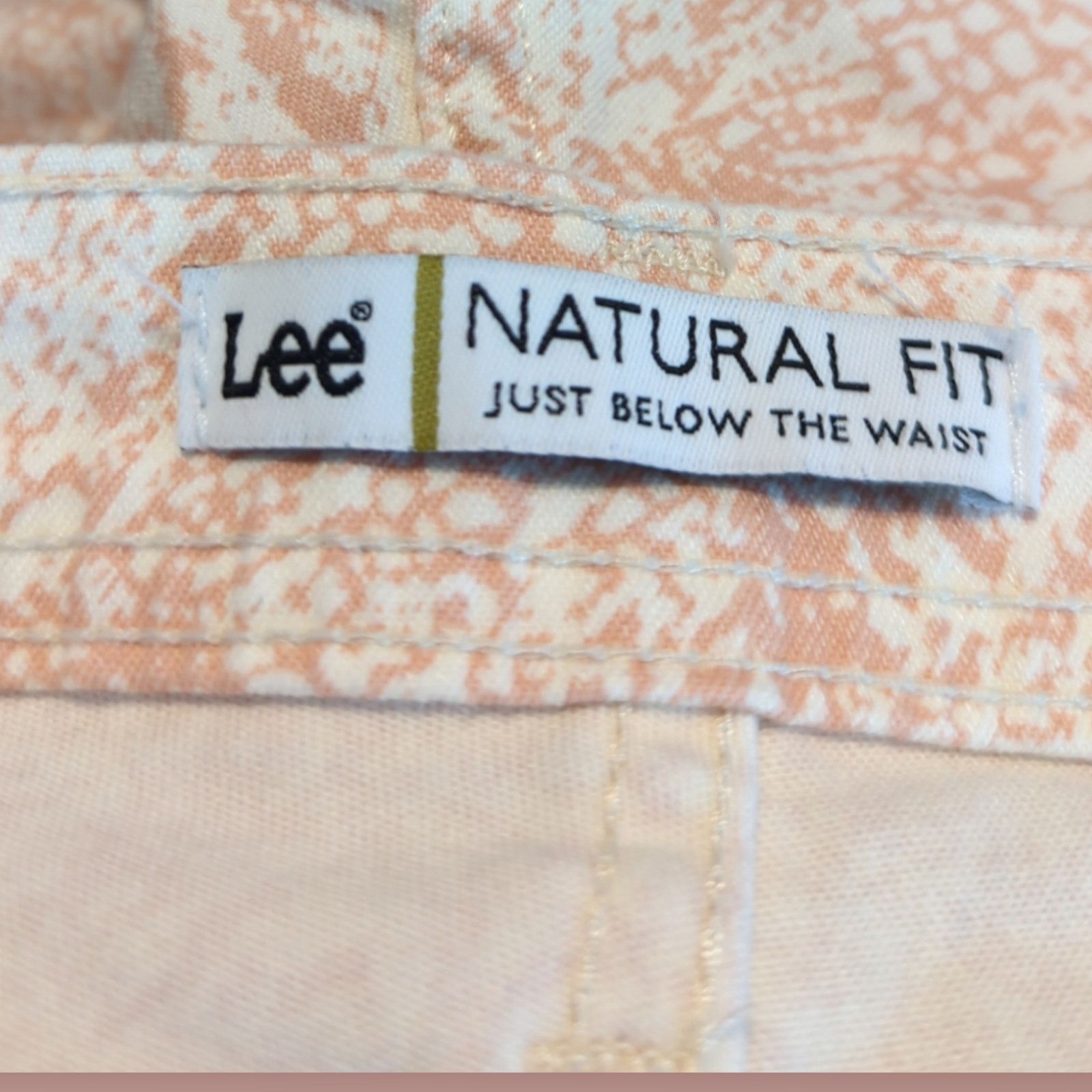 Lee LEE Natural Fit Peach Snakeskin Print Capri Jeans 18 Medium Size 40" / US 18 - 9 Thumbnail