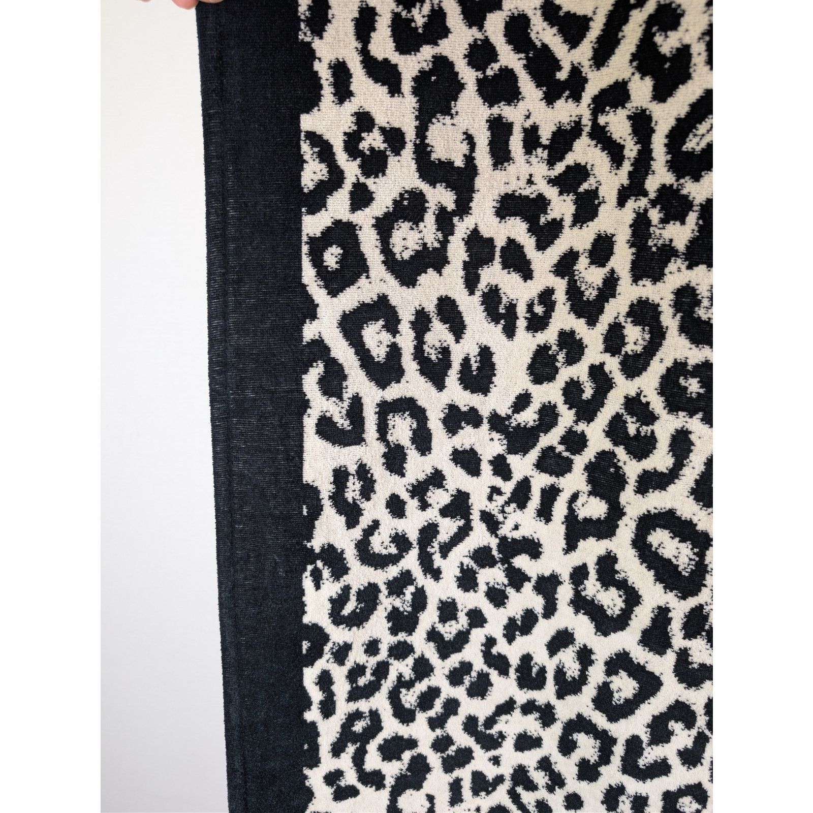 Tom Ford o1rshd1 Size: OS / Towel in Leopard Brown Size ONE SIZE - 4 Thumbnail