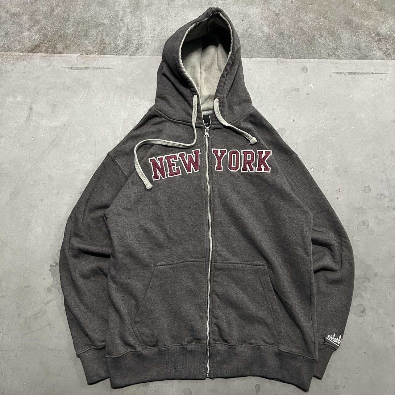 Vintage Crazy Vintage Y2K/2000s New York City Grey Streetwear Zipup Hoodie! Size US M / EU 48-50 / 2 - 1 Thumbnail