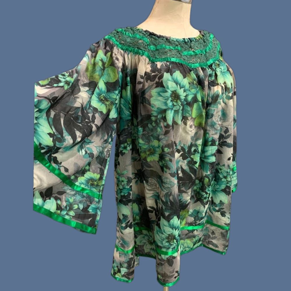 Vintage Angel Heart Boutique Womens Blouse Adult 3X Green Sheer Off Shoulder Size XXL / US 16-18 / IT 52-54 - 1 Thumbnail
