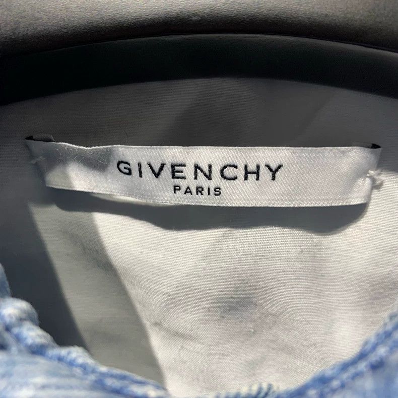 Givenchy Givenchy Classic Distressed Denim Jacket 2506-Nextarrow Size US S / EU 44-46 / 1 - 2 Thumbnail