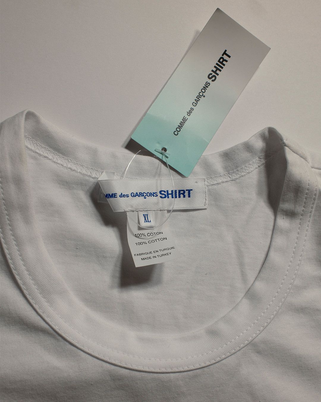 Comme des Garcons Comme Des Garcons CDG x Kaws T-shirt Size US XL / EU 56 / 4 - 4 Thumbnail