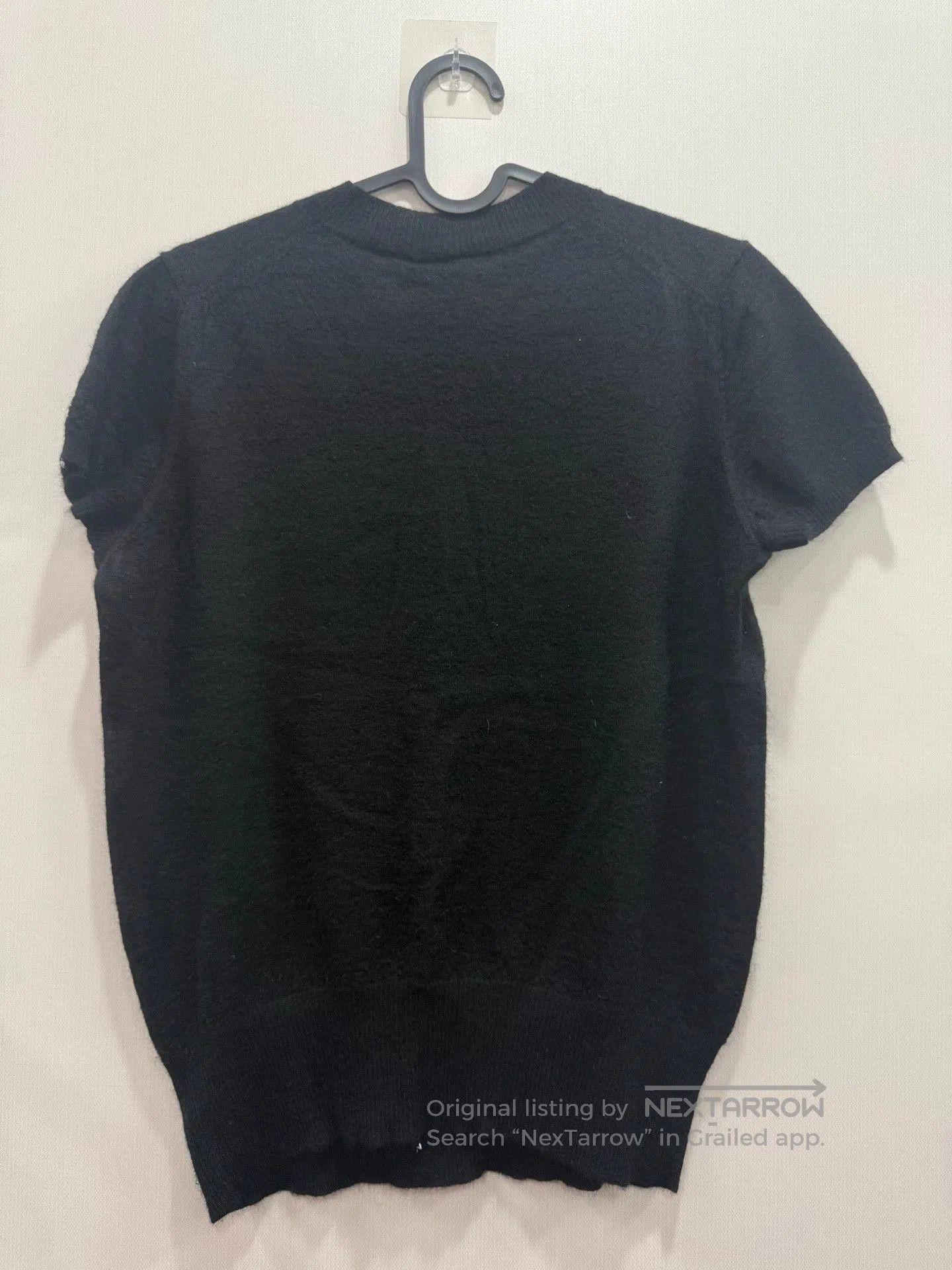 Chanel chanel pearl short sleeve sweater size 36. Size US S / EU 44-46 / 1 - 7 Thumbnail