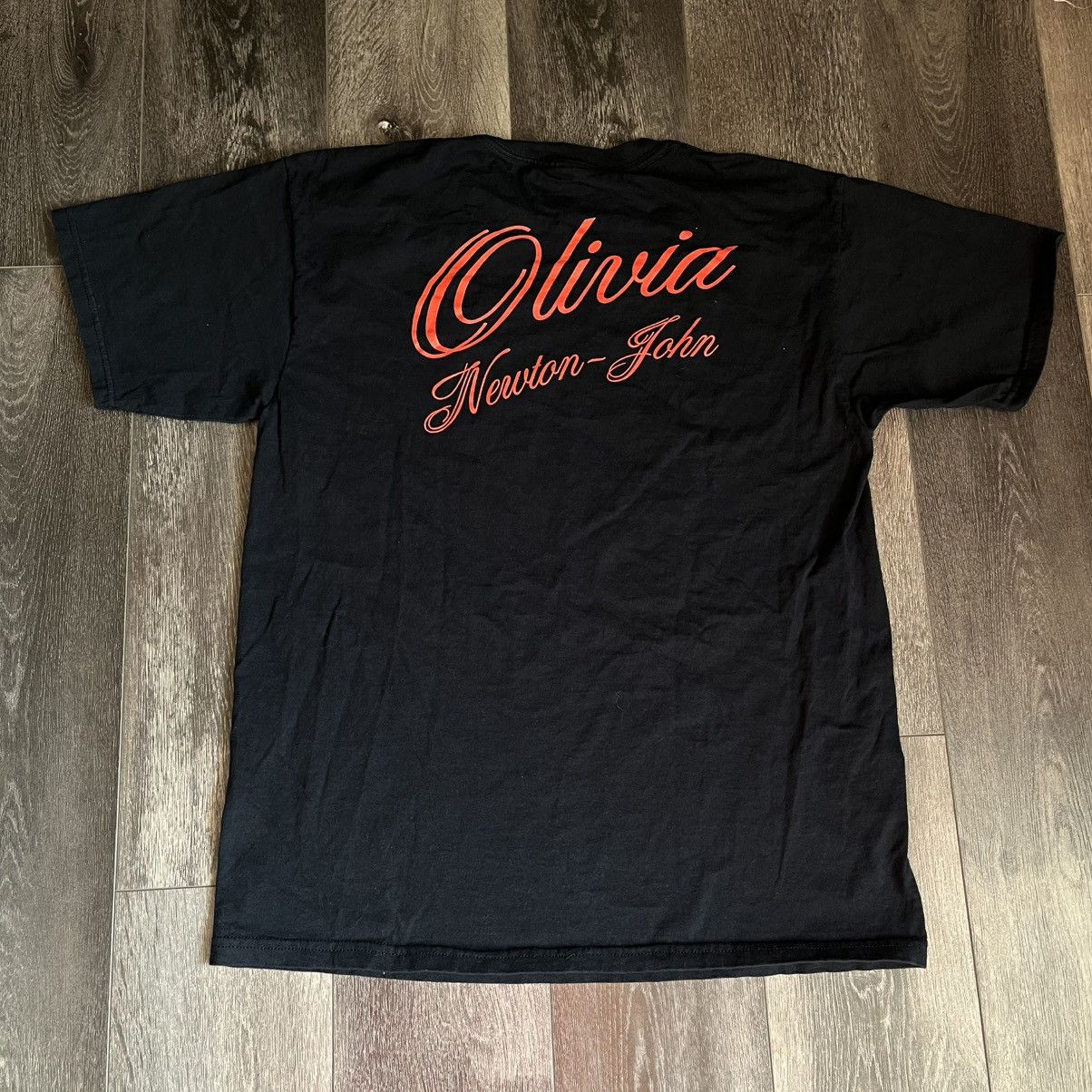 Band Tees Vintage 2000s Olivia Newton-John Band Graphic Tour Tee Shirt Size US L / EU 52-54 / 3 - 2 Thumbnail